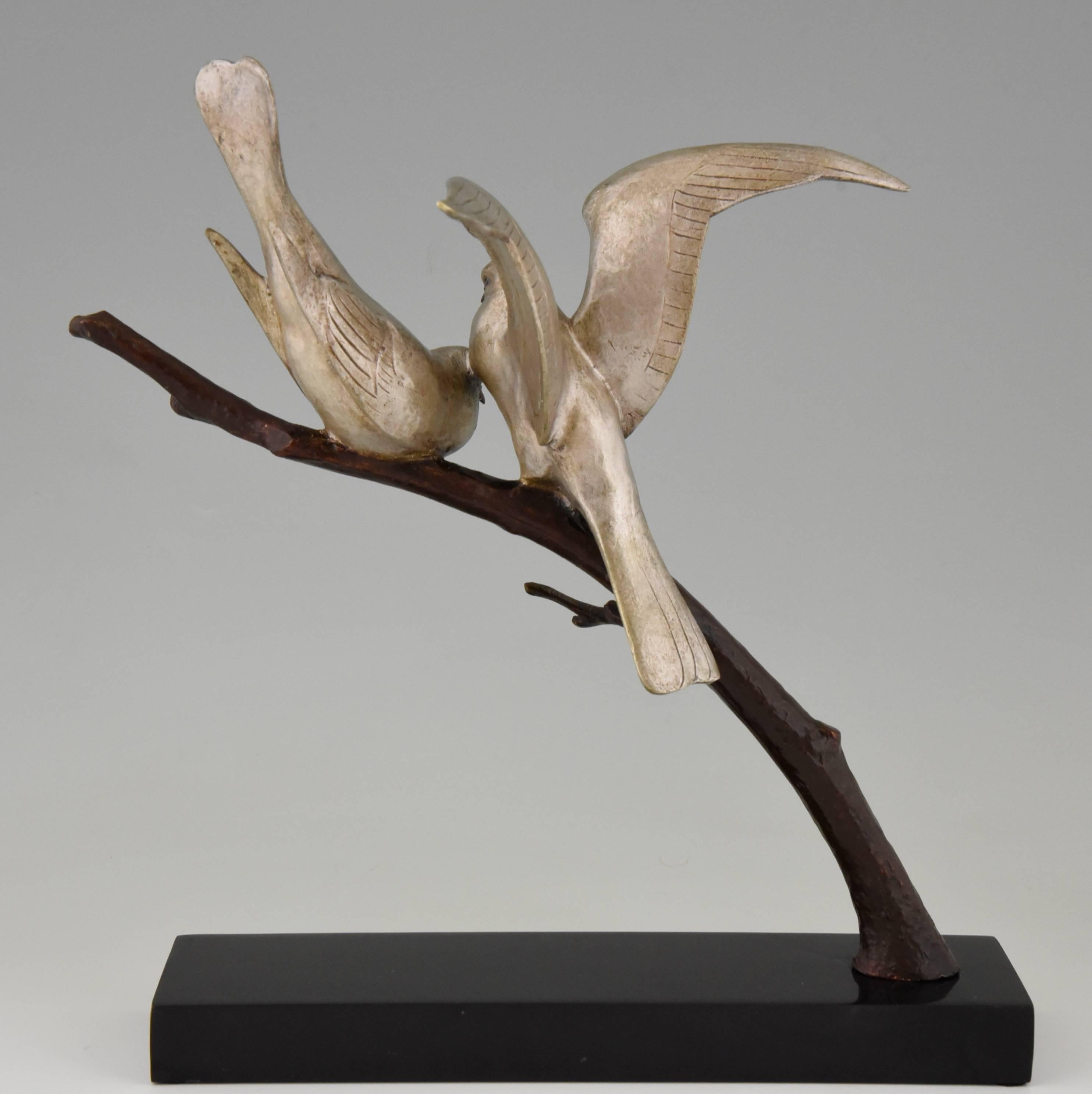 Art Deco Bronze Love Doves Bird Sculpture by Becquerel, 1930 France In Good Condition In Antwerp, BE