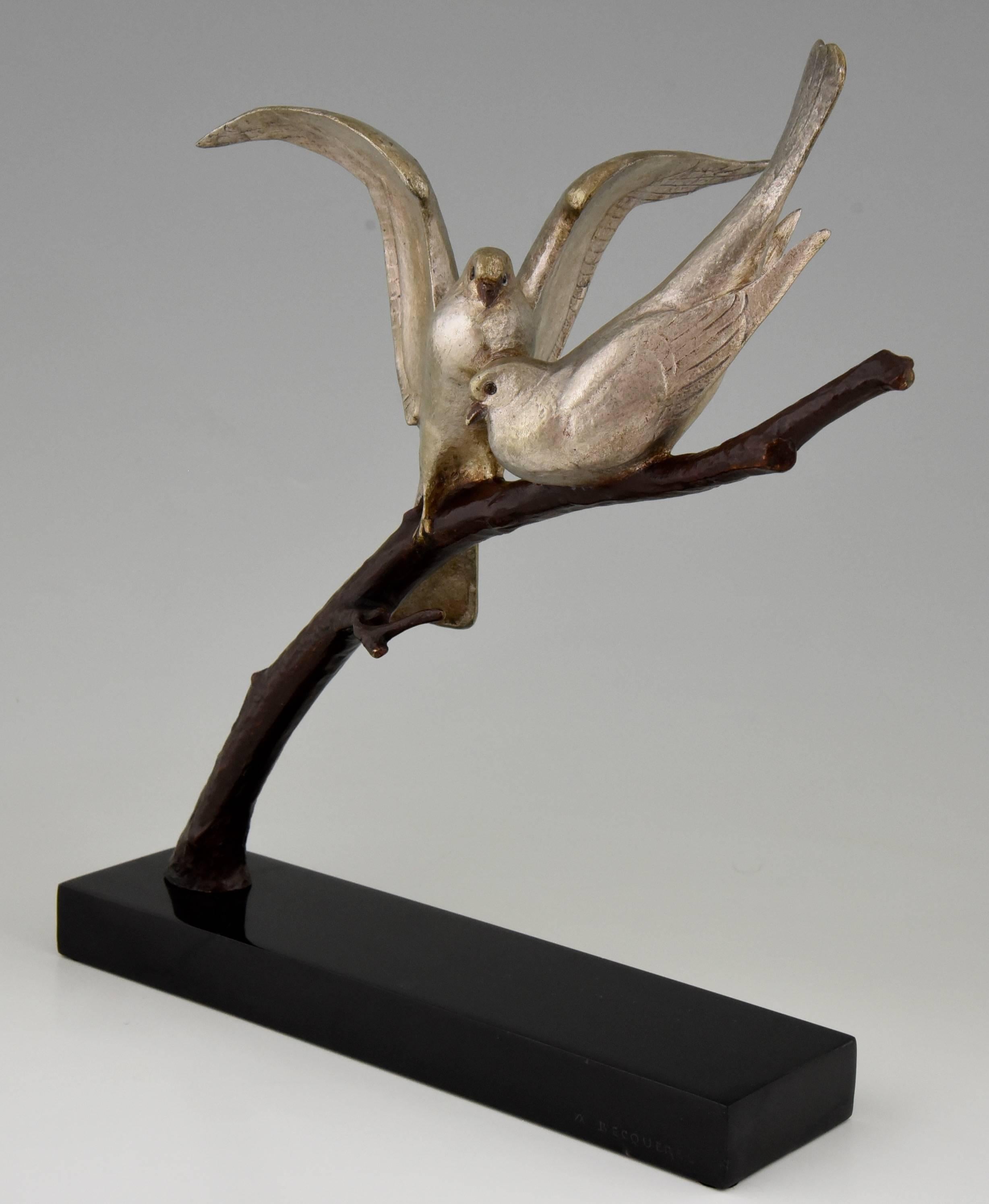 French Art Deco Bronze Love Doves Bird Sculpture by Becquerel, 1930 France