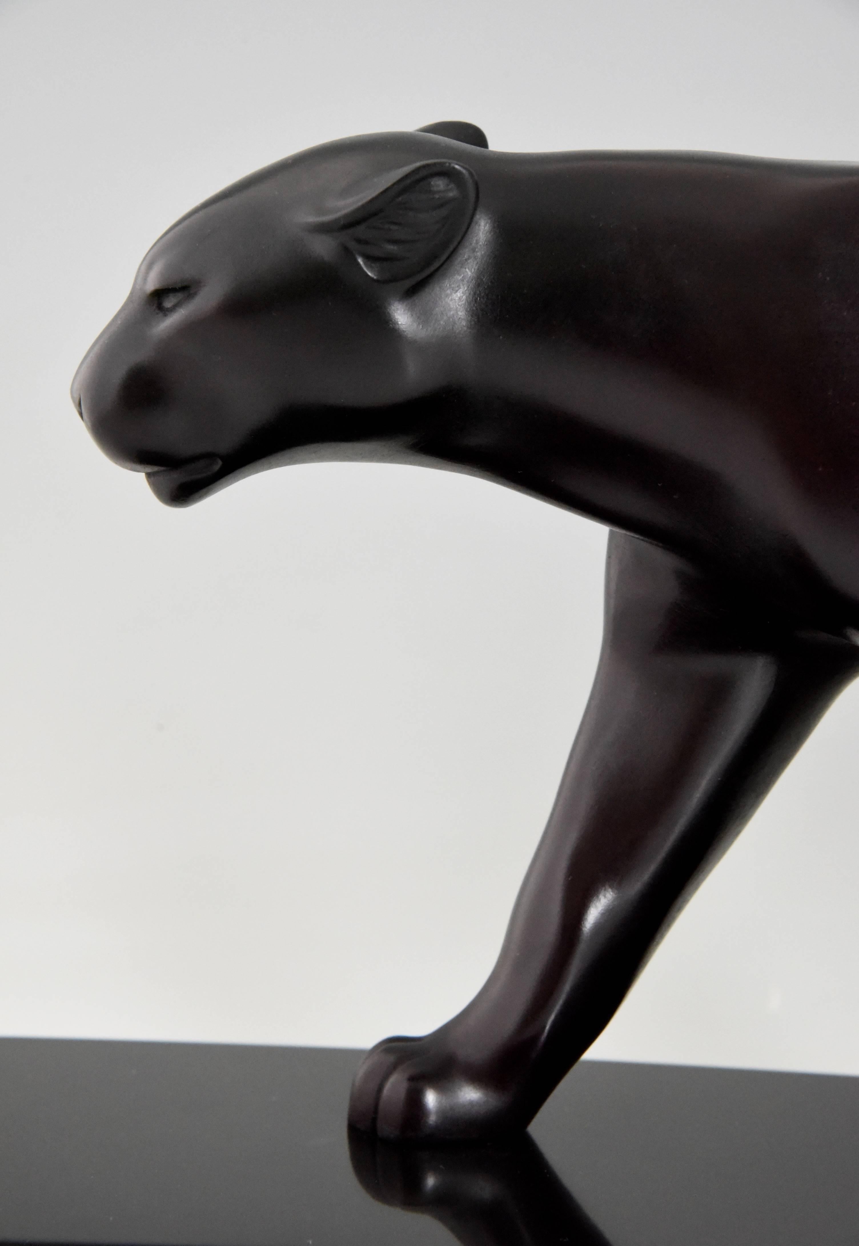 Belgian Black Marble French Art Deco Bronze Panther Sculpture by Bracquemond, Etling Foundry, 1930