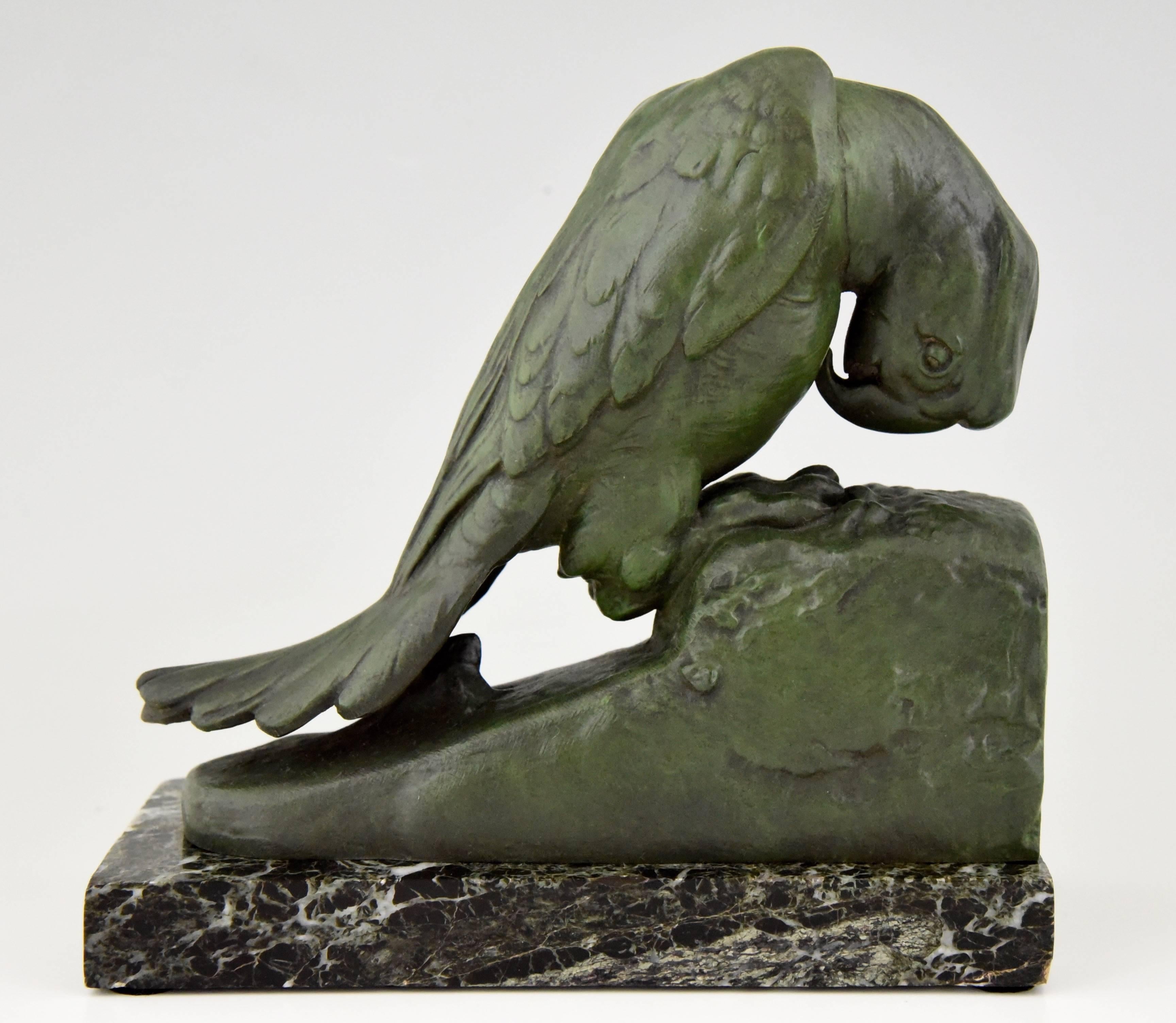 Marble French Art Deco Parrot Bookends Georges Van De Voorde, 1920