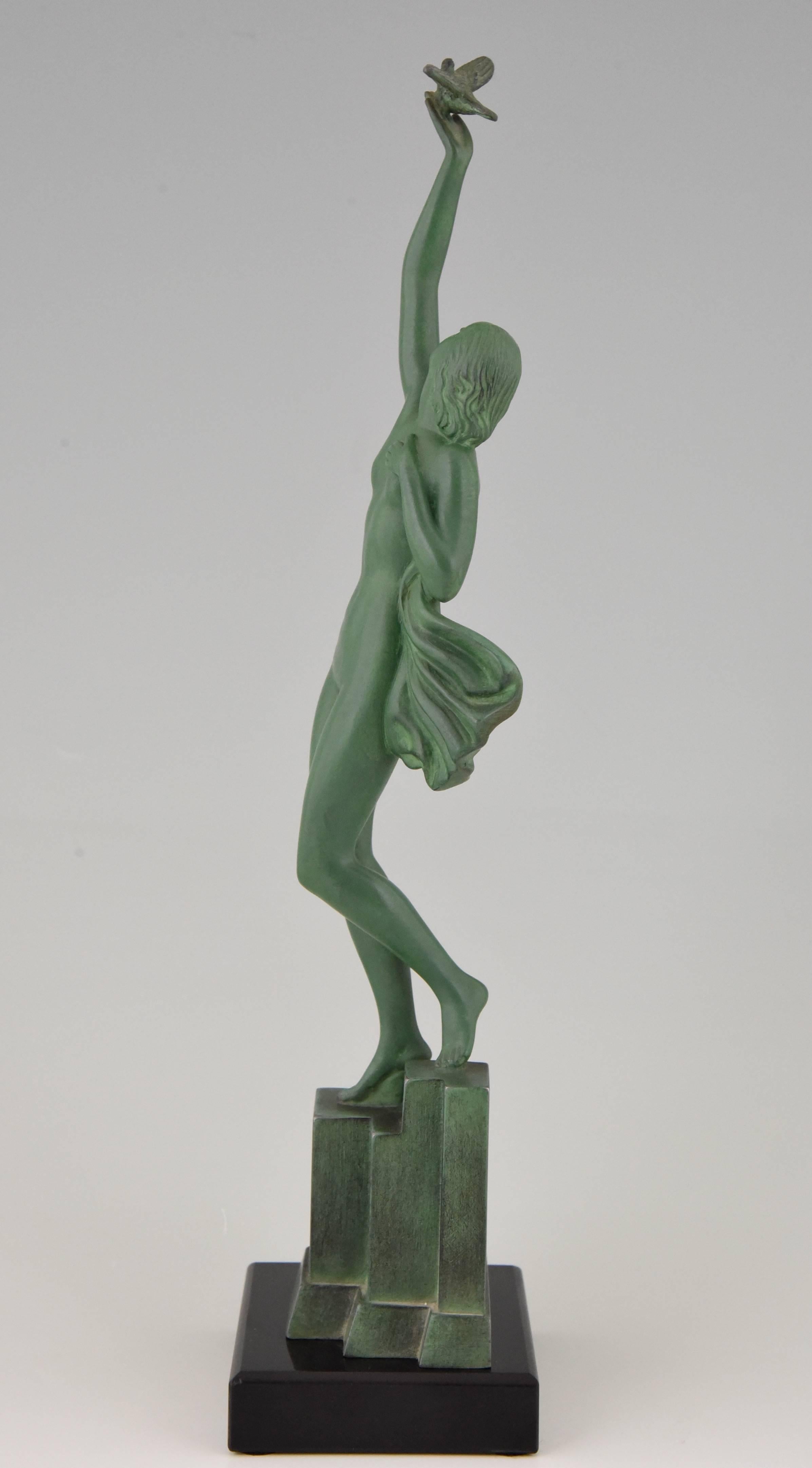 French Art Deco Sculpture Nude with Dove Fayral, Le Faguays, 1930 1