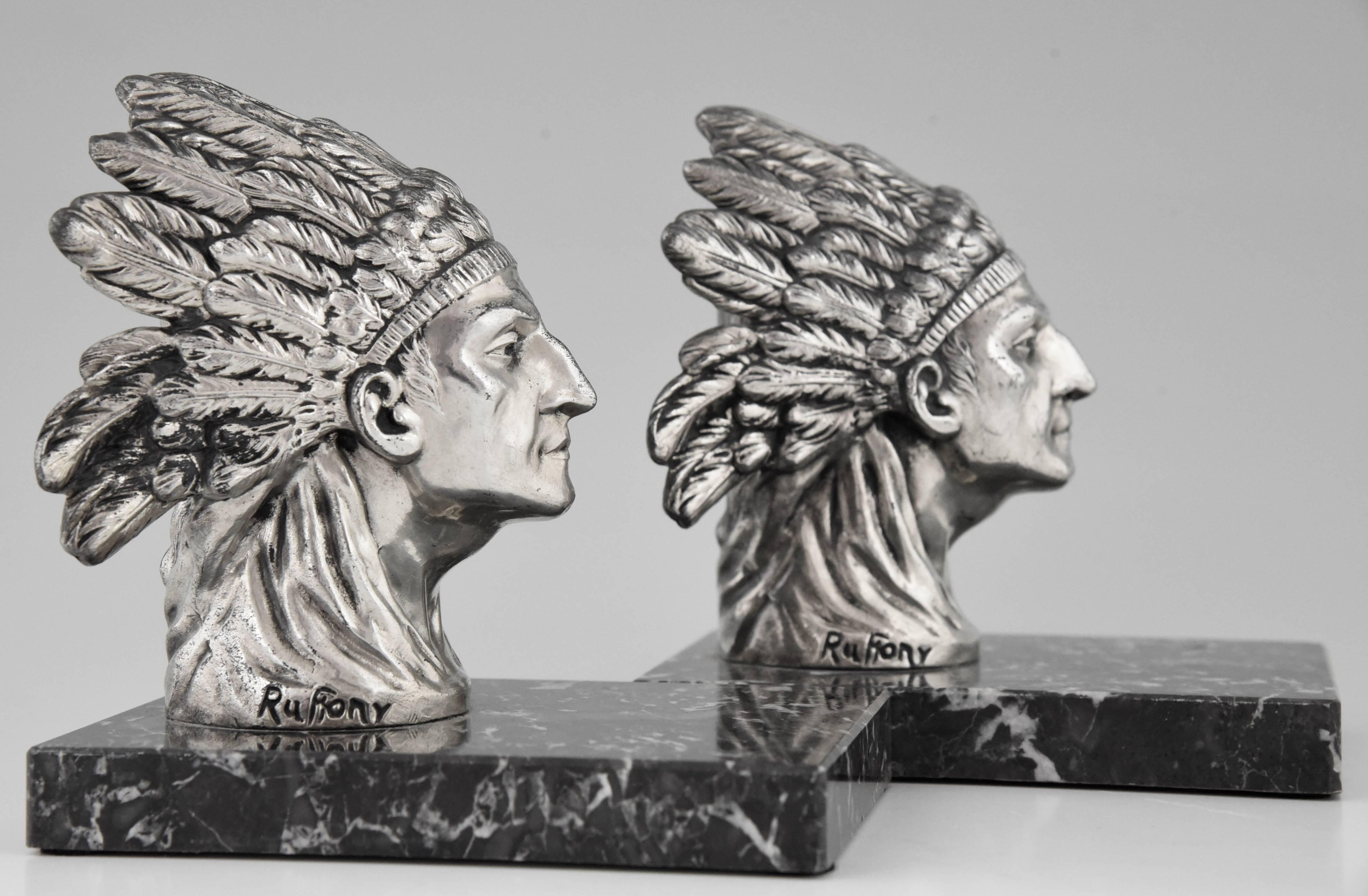 French Art Deco Indian Bookends by Ruffony on Marble Base, 1930 In Good Condition In Antwerp, BE