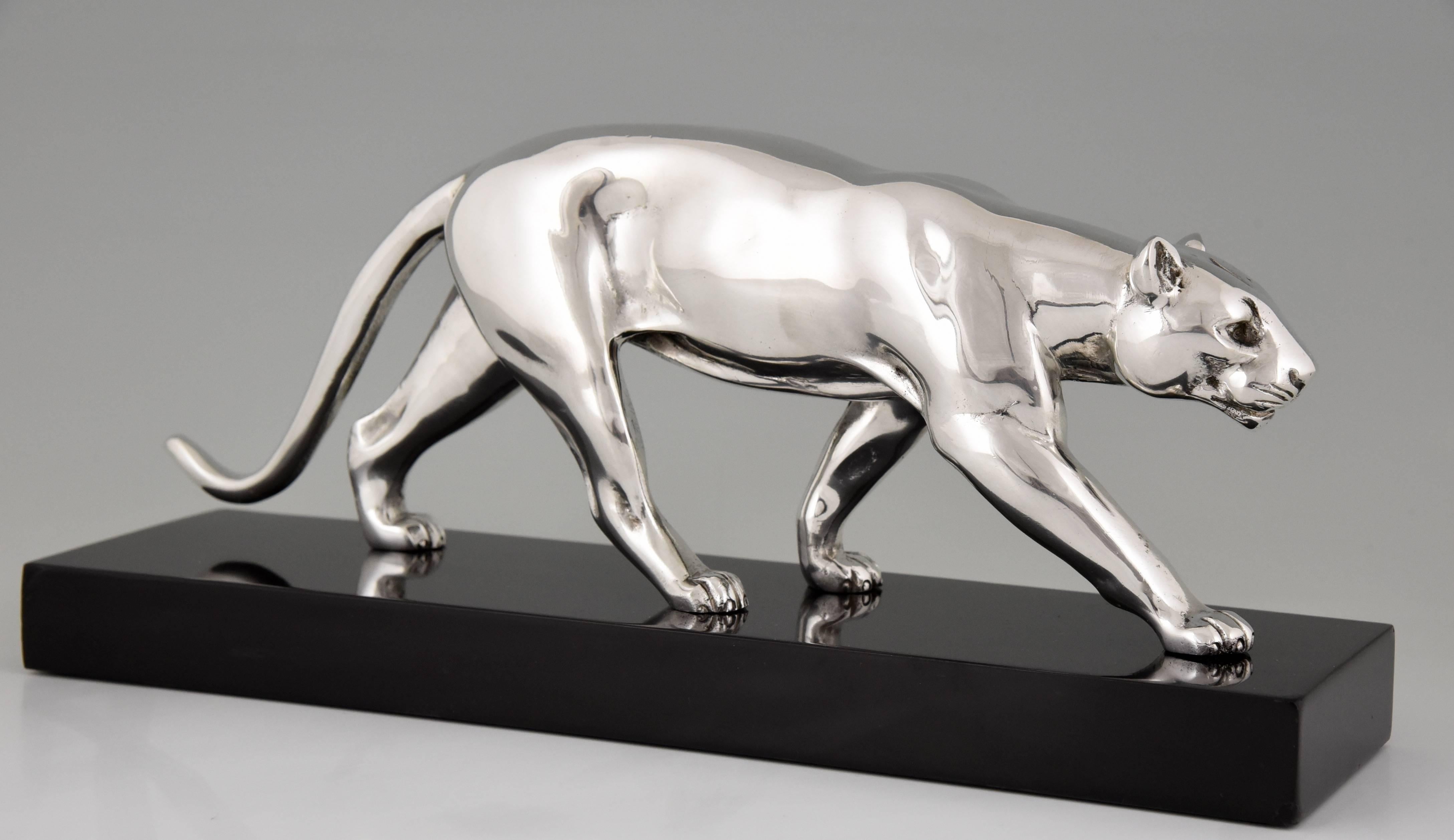 French Art Deco Silvered Bronze Panther Sculpture Alexandre Ouline, 1930 In Excellent Condition In Antwerp, BE