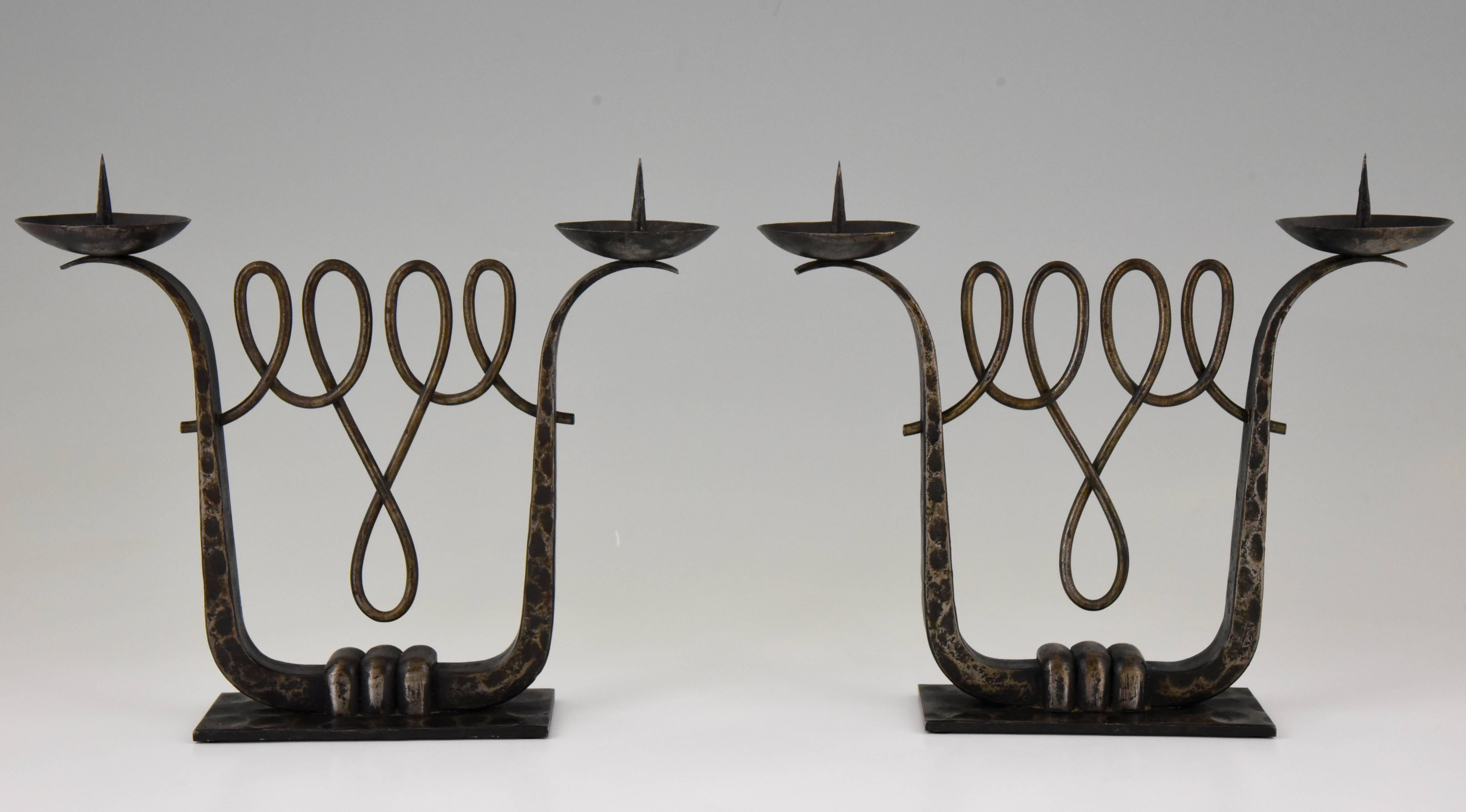 French Fine Pair of Art Deco Wrought Iron Candelabra by Zadounaïsky 1930 France