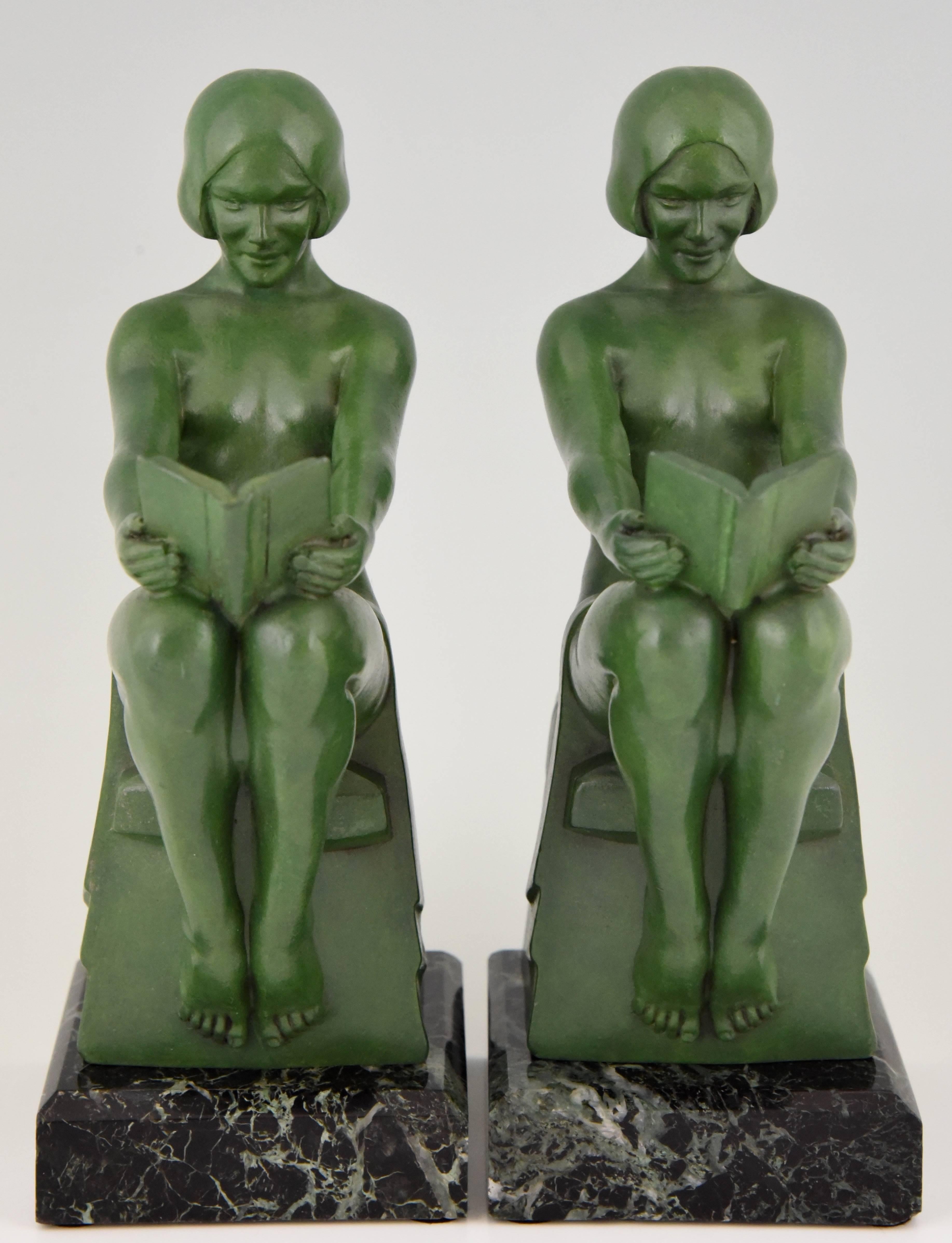 French Art Deco Bookends with Reading Nudes by Max Le Verrier, 1930 In Excellent Condition In Antwerp, BE