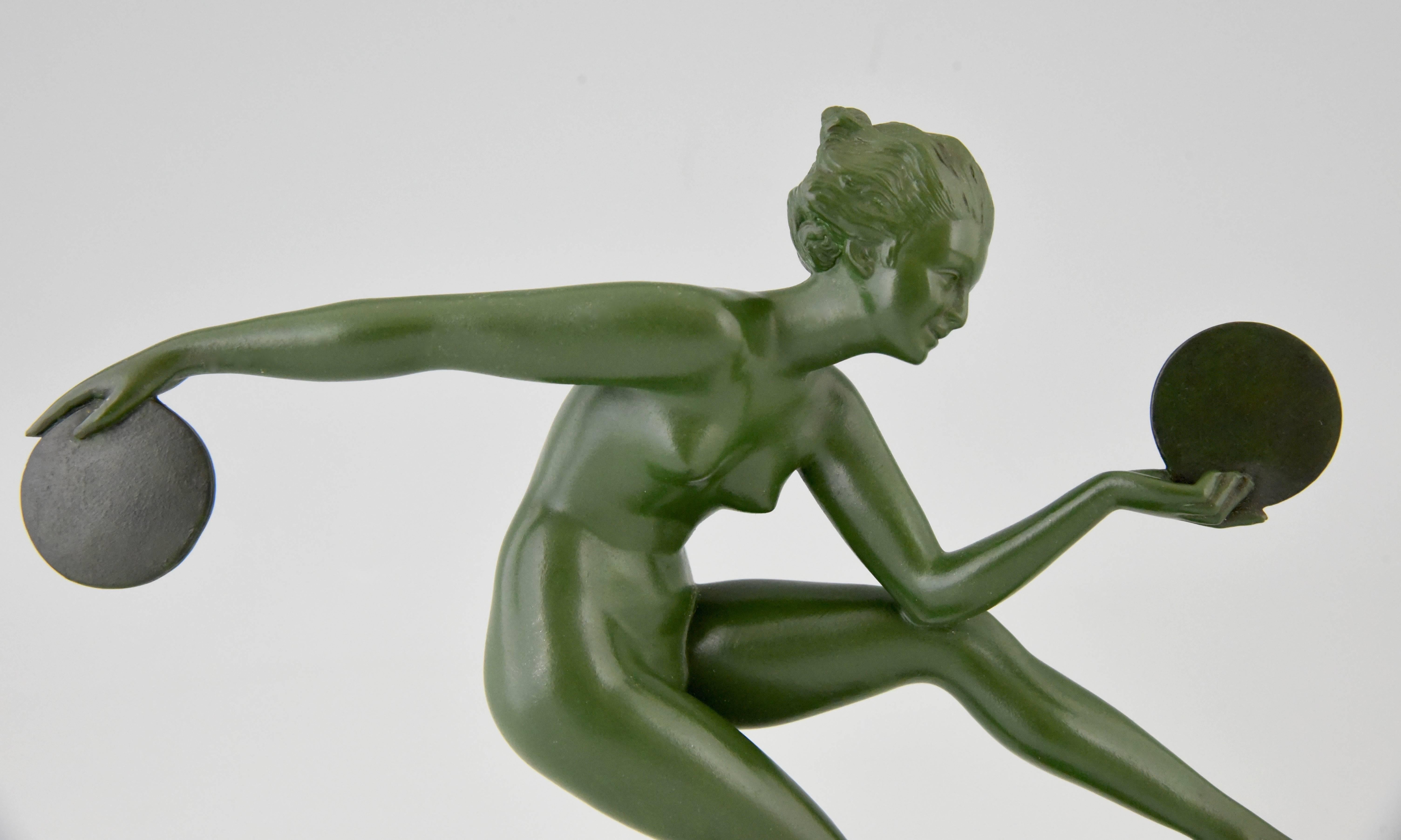 French Art Deco Sculpture Nude Disc Dancer Derenne, Bouraine, 1930 2