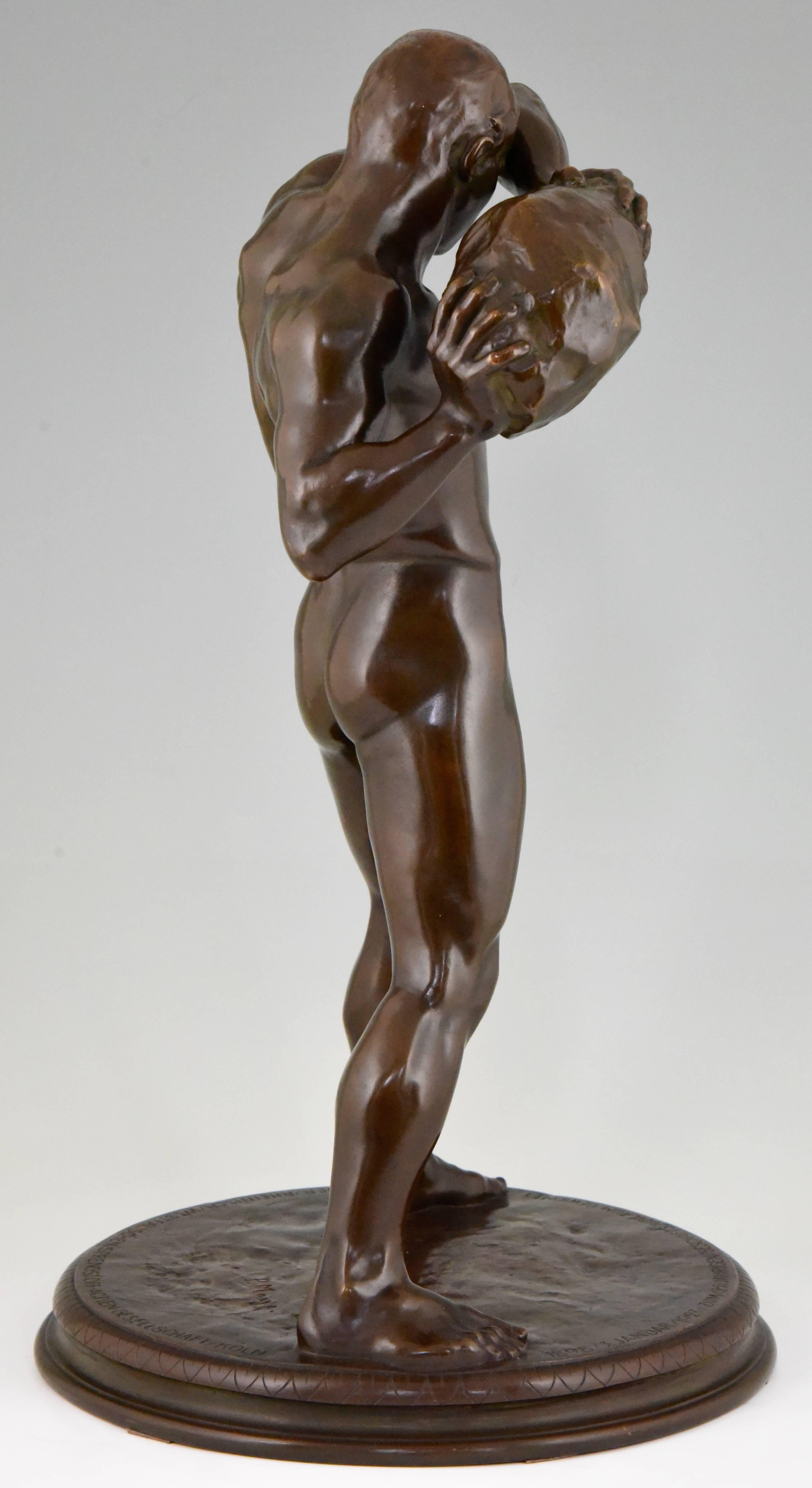 Antique Bronze Sculpture Male Nude Athlete by Paul Moye, 1923 In Excellent Condition In Antwerp, BE