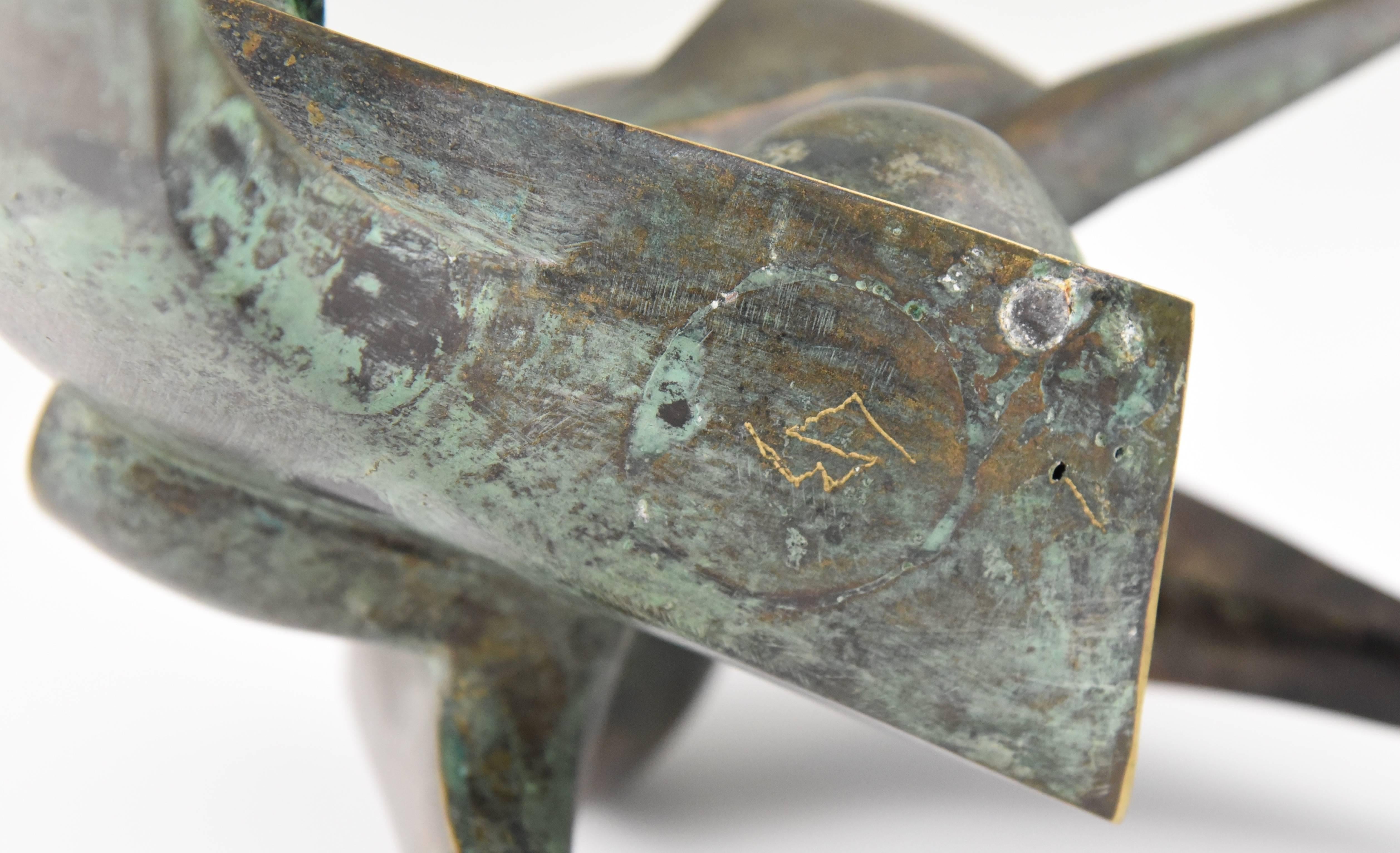 Kiss, Modern Bronze Sculpture Embracing Couple Stefan Vladov 1
