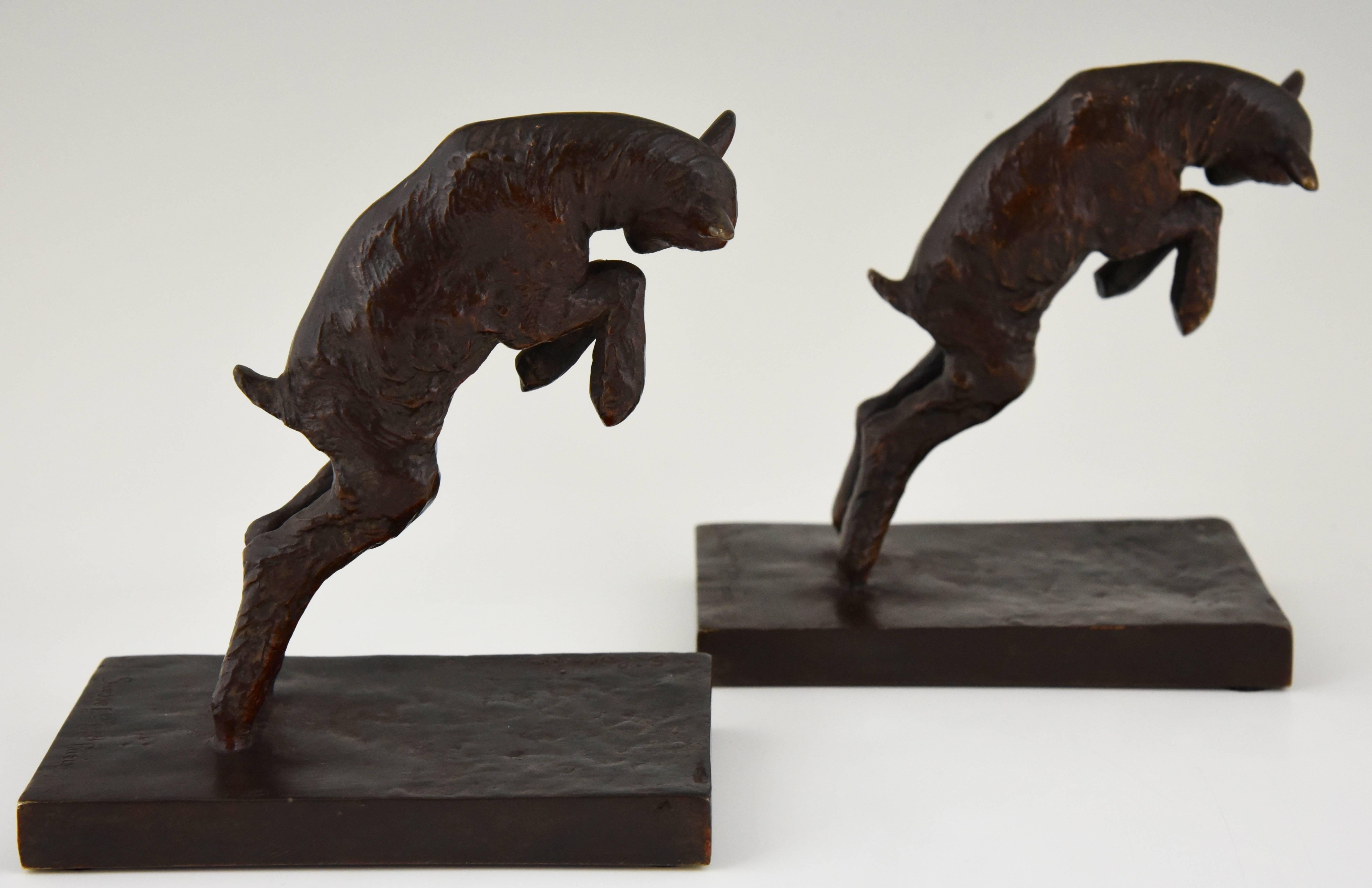 Art Deco Bronze Lamb Bookends by Paul Silvestre, 1930 France In Excellent Condition In Antwerp, BE