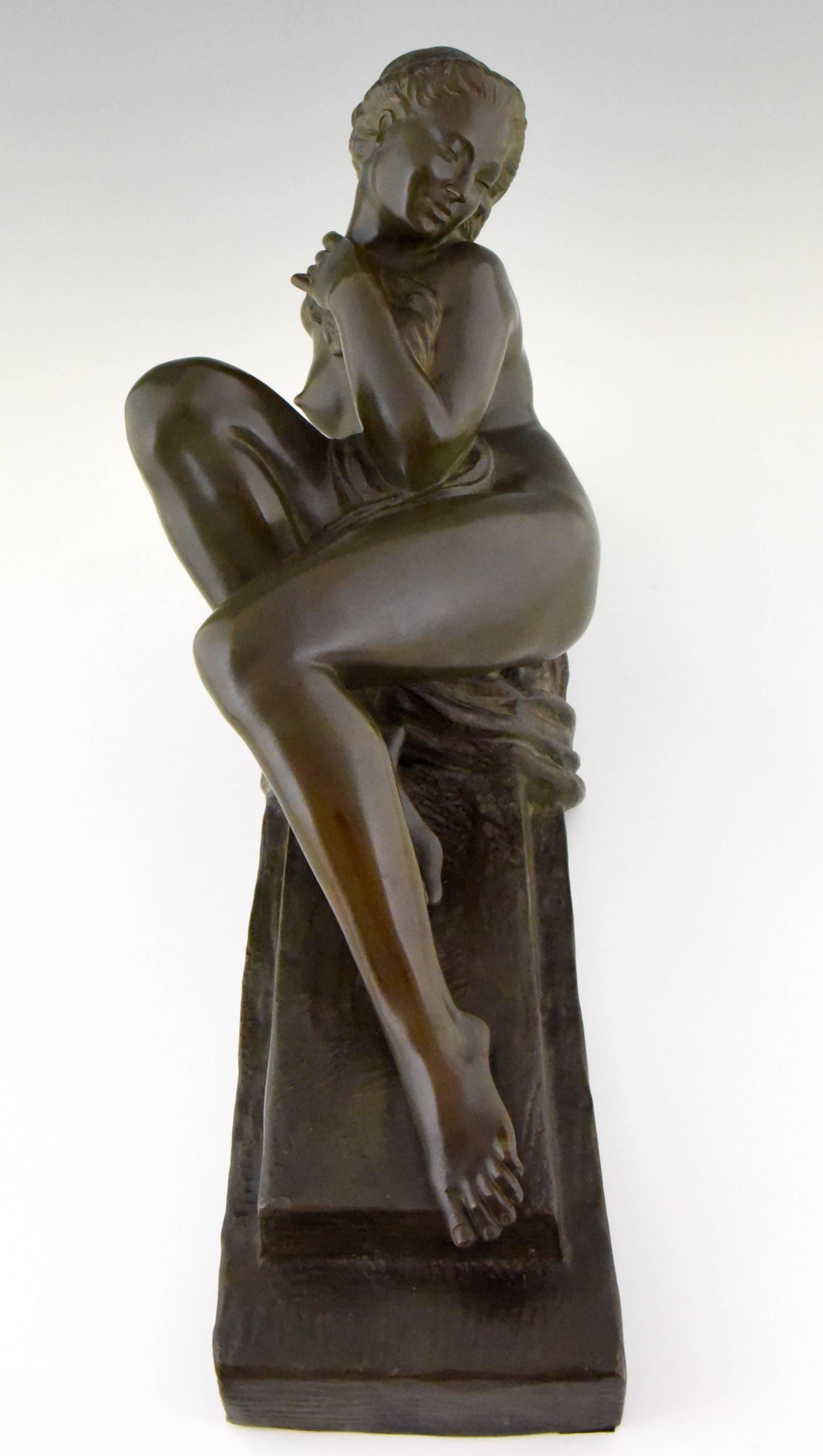 20th Century Art Deco Bronze Sculpture of a Nude with Drape Marcel Bouraine, 1930 France