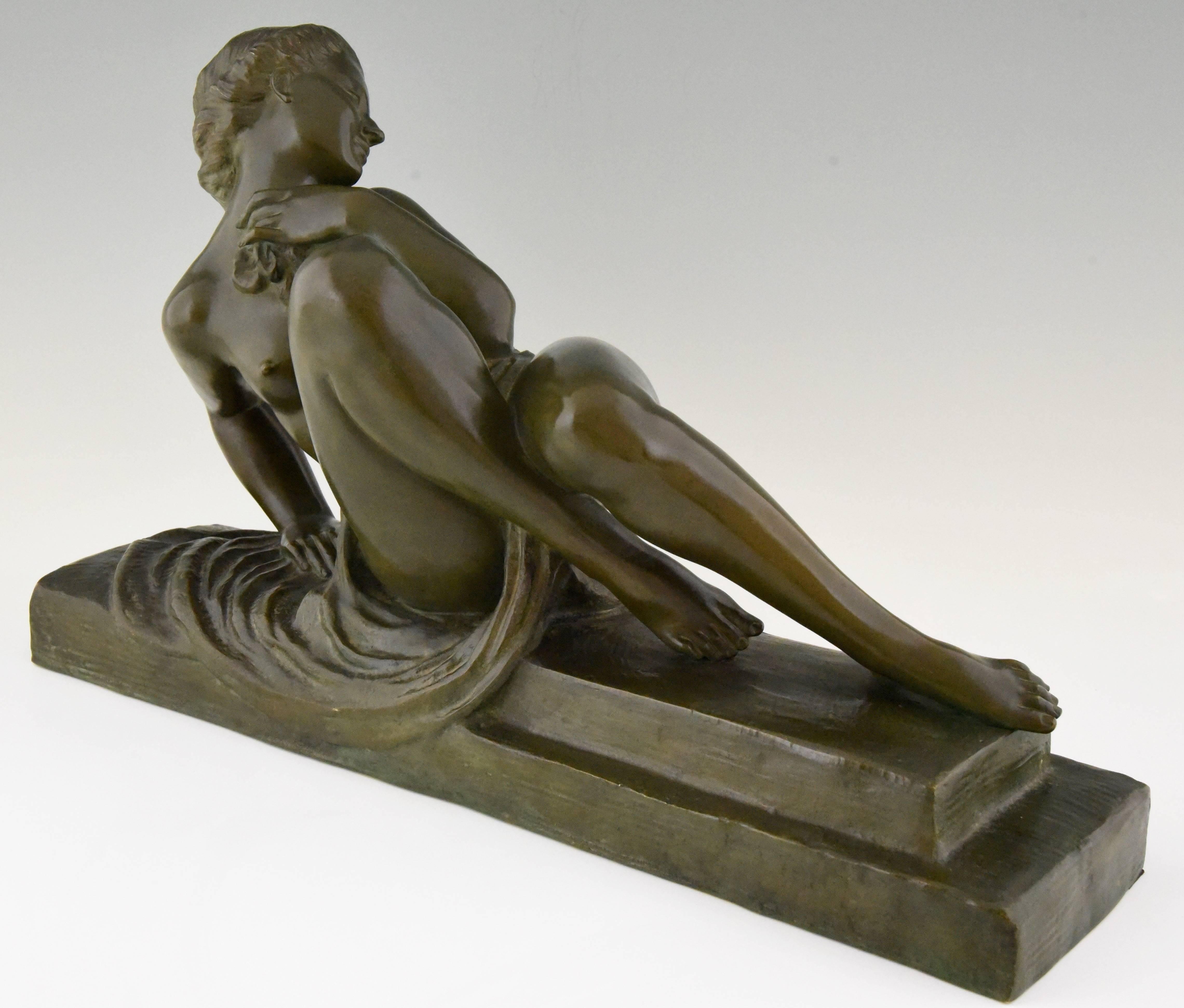 Patinated Art Deco Bronze Sculpture of a Nude with Drape Marcel Bouraine, 1930 France