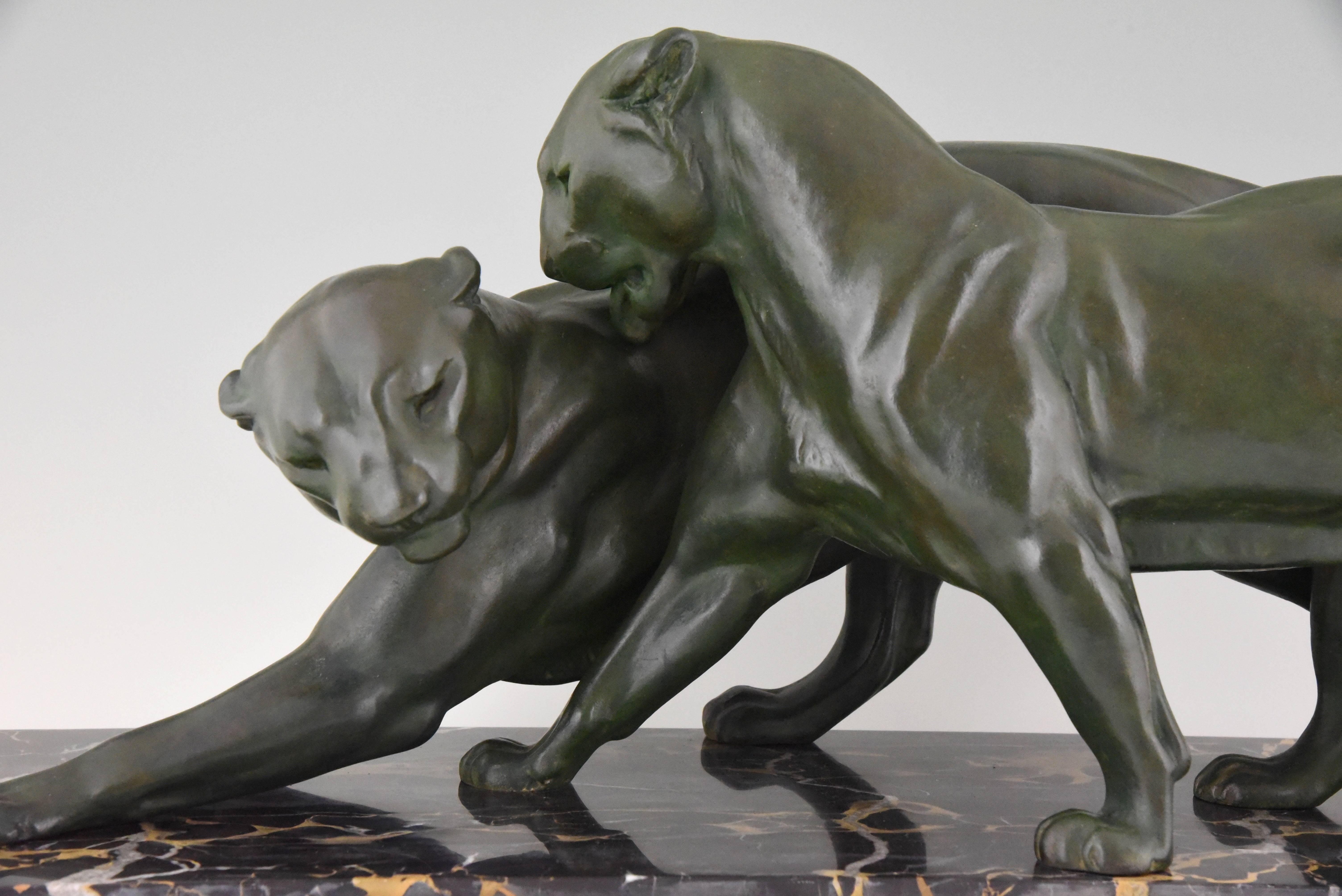 Art Deco Sculpture of Two Panthers by Plagnet, 1930 France 1
