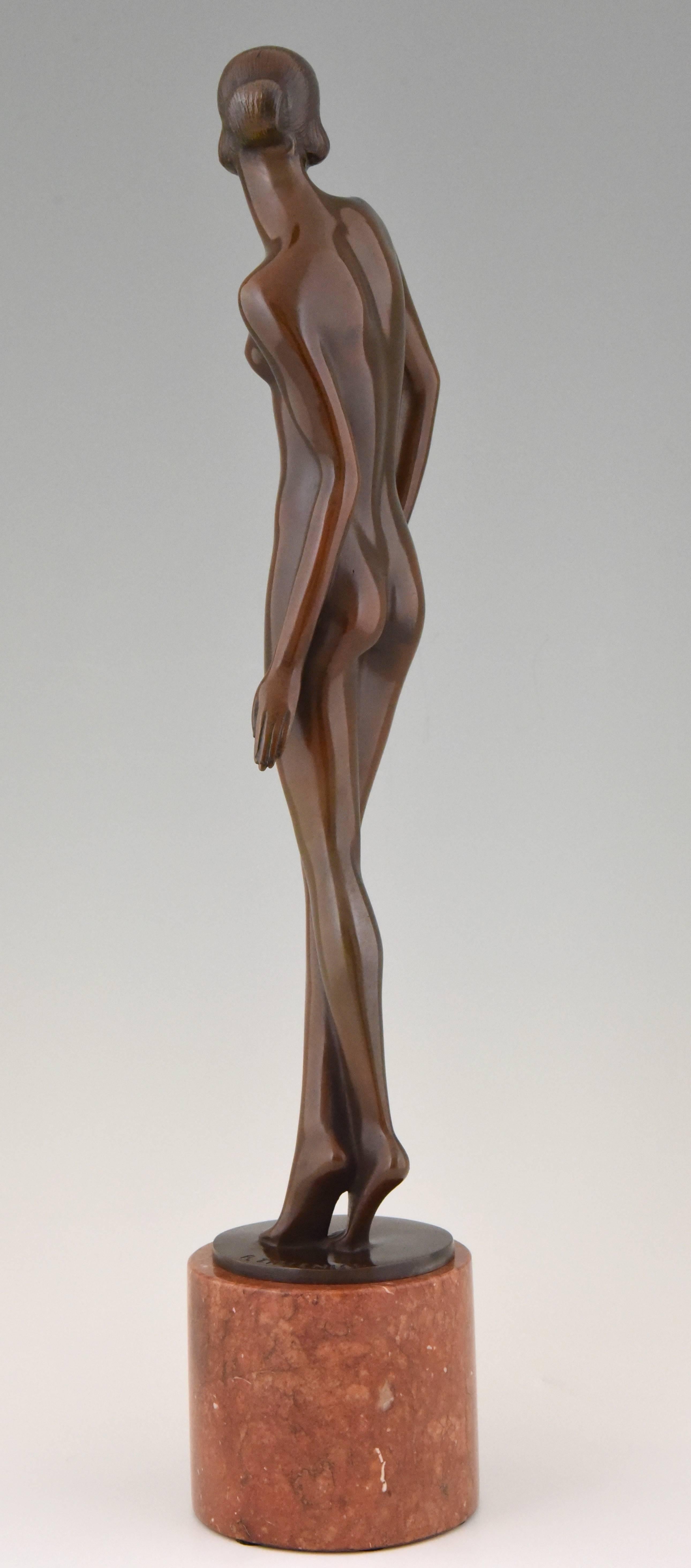 Art Deco Bronze Sculpture of a Nude by Rudolf Zieseniss In Excellent Condition In Antwerp, BE