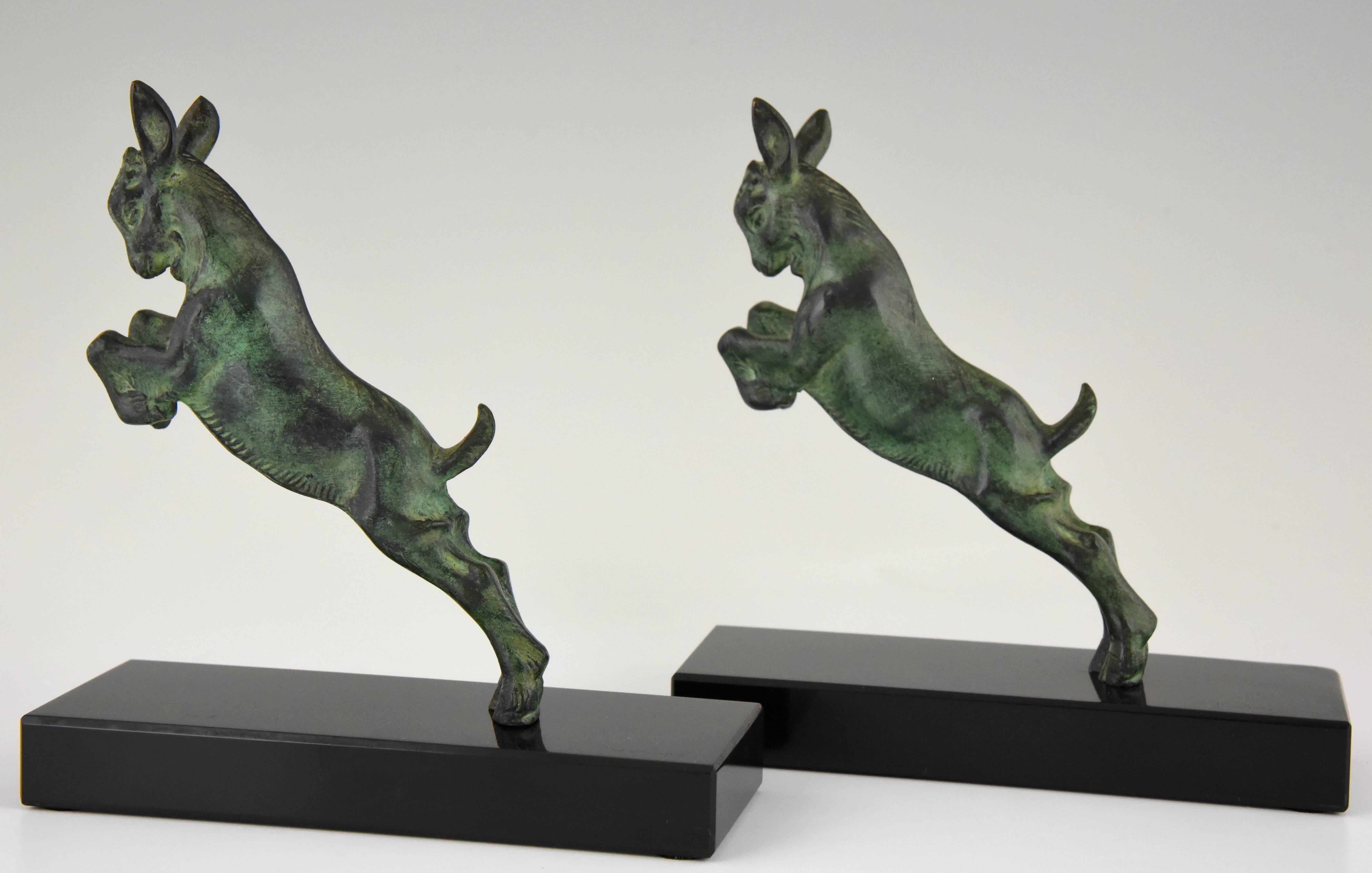 Art Deco Bronze Bookends with Jumping Goats, Joe Descomps,  1930 France In Good Condition In Antwerp, BE