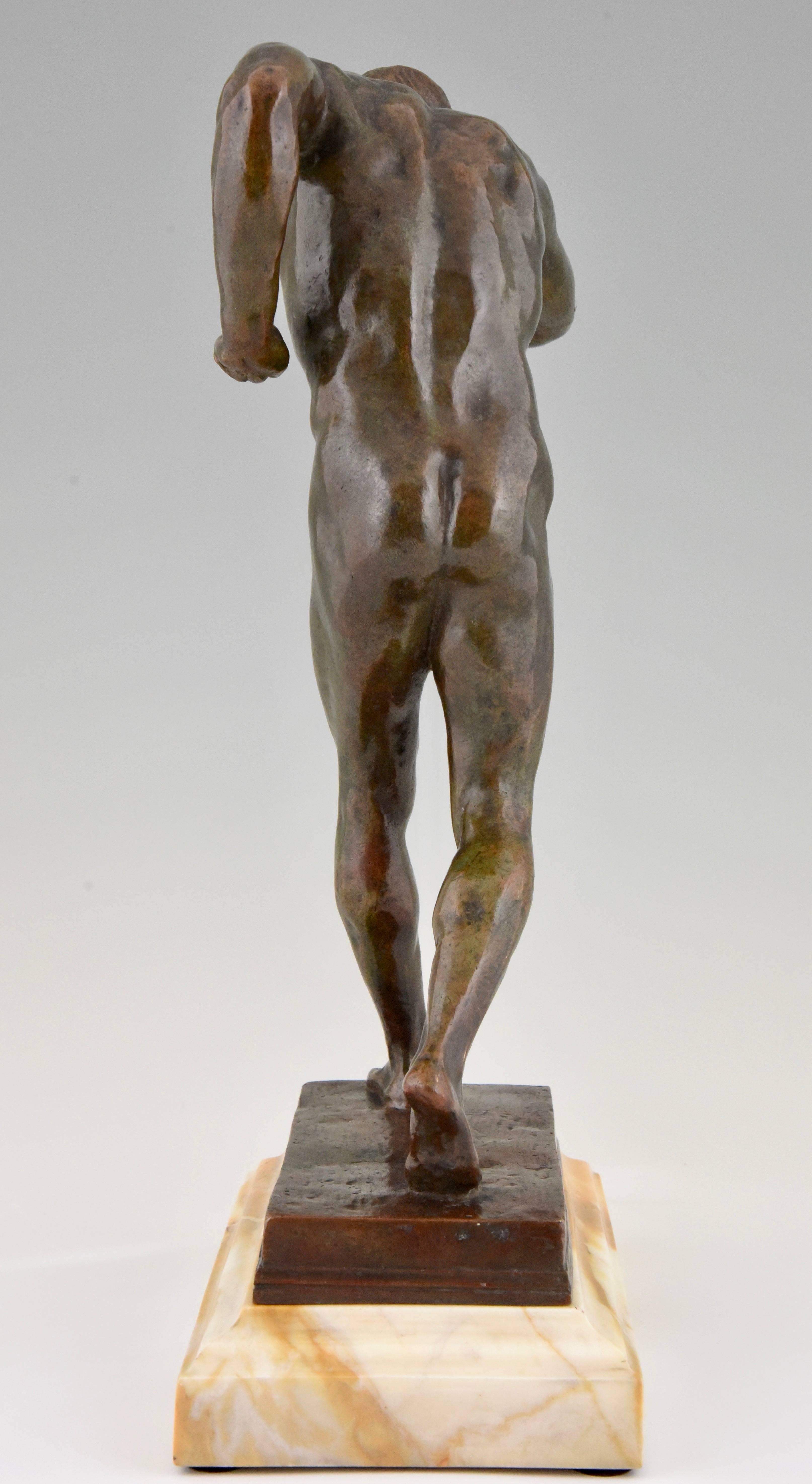Antique Italian Bronze Sculpture of a Male Nude Athlete, circa 1900 In Good Condition In Antwerp, BE