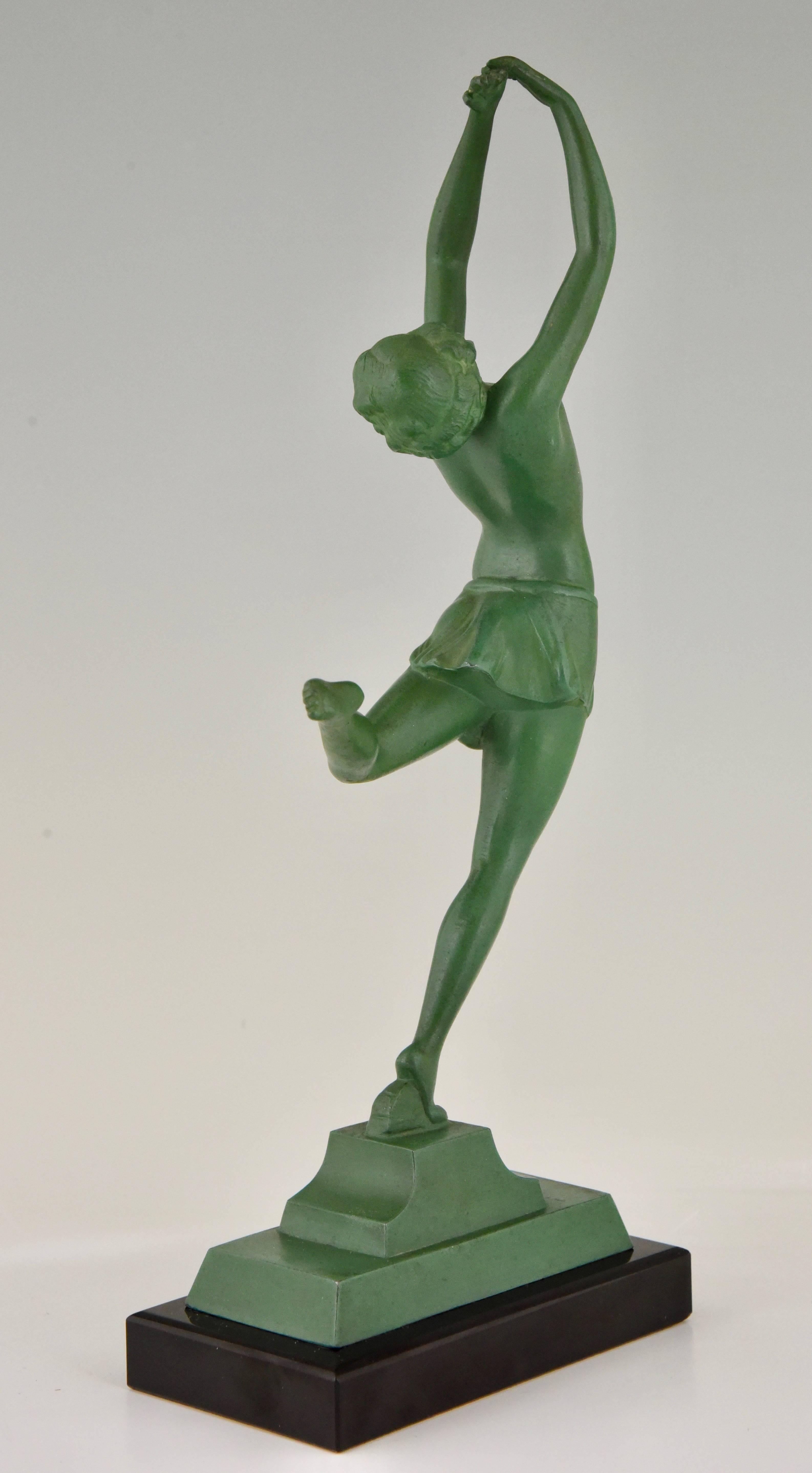 French Art Deco Sculpture of a Dancer on Marble Base, 1930 1