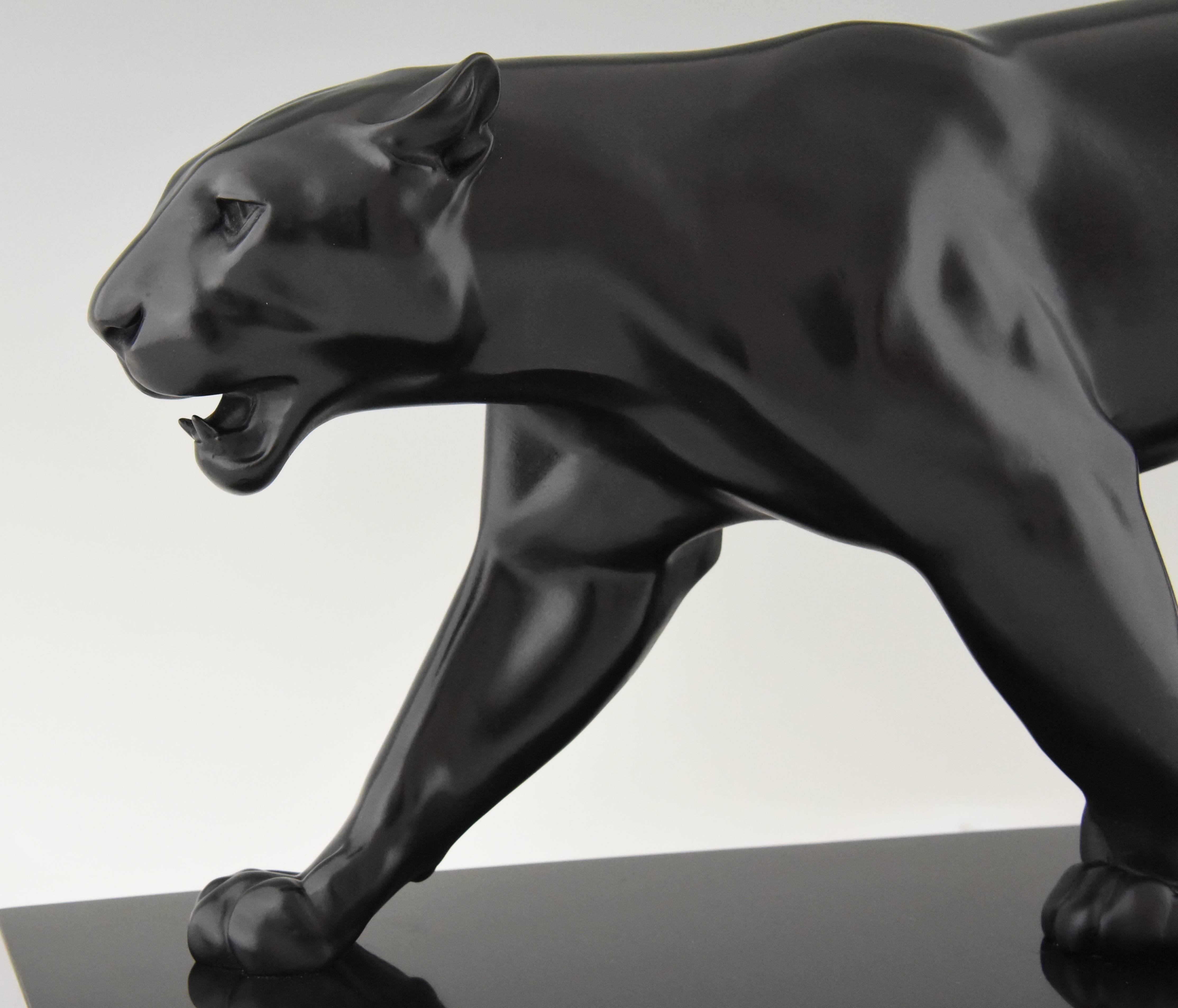 French Art Deco Sculpture of a Walking Black Panther by Max Le Verrier, 1930 1