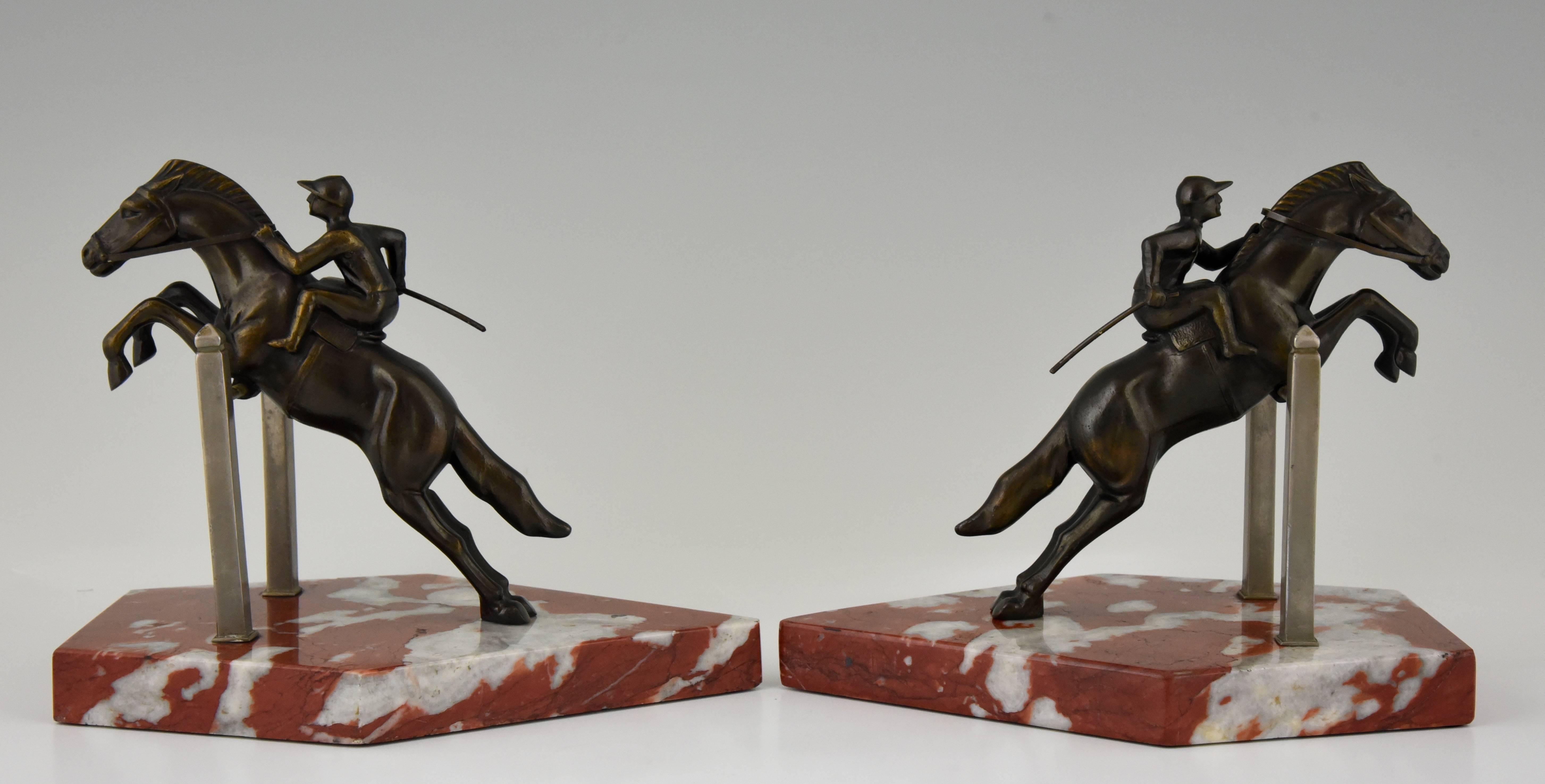 Art Deco Jockey Bookends on Jumping Horse, 1930 France In Good Condition In Antwerp, BE