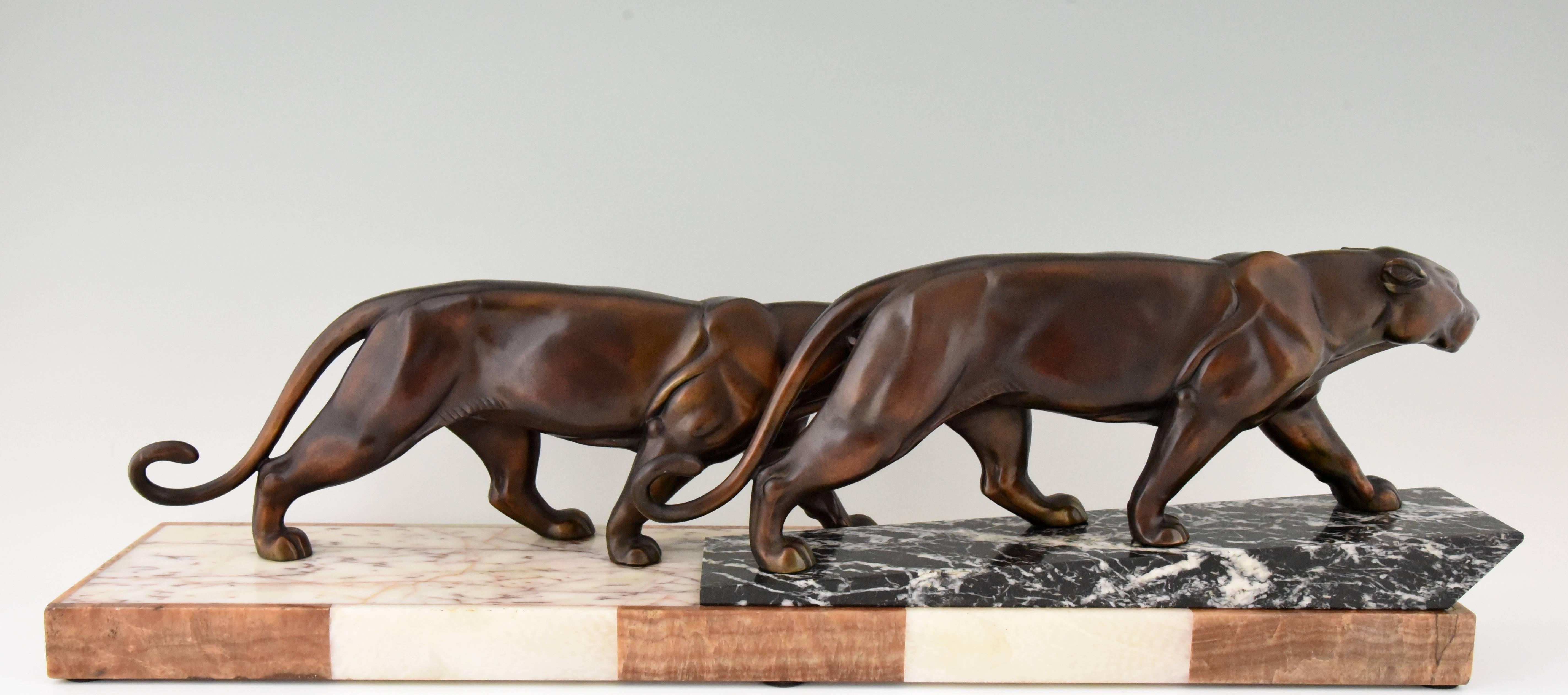 Art Deco Sculpture of Two Walking Panthers by Alexandre Ouline, 1930 France In Good Condition In Antwerp, BE