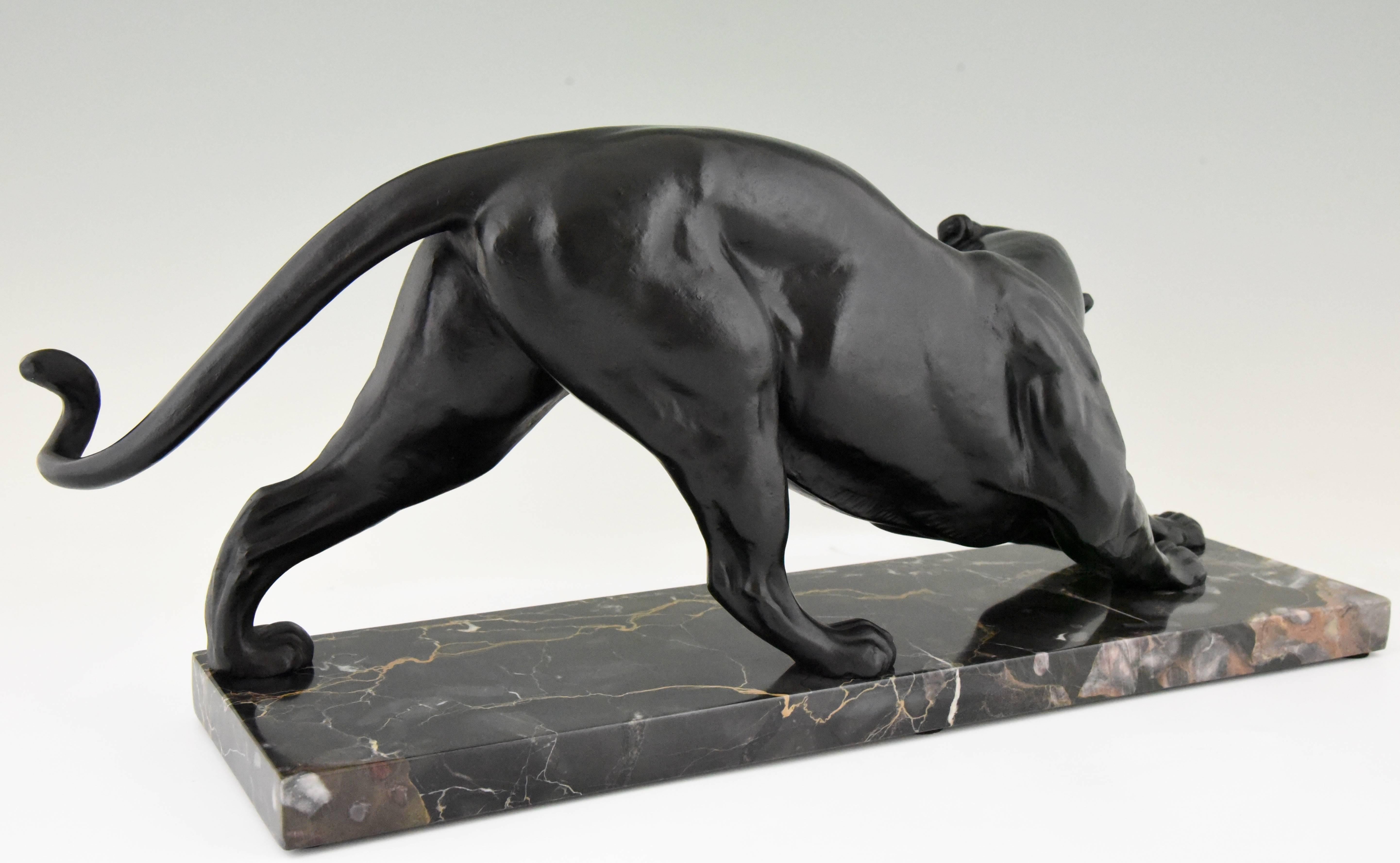 Art Deco Sculpture of a Panther Plagnet on Marble Base, France, 1930 In Good Condition In Antwerp, BE
