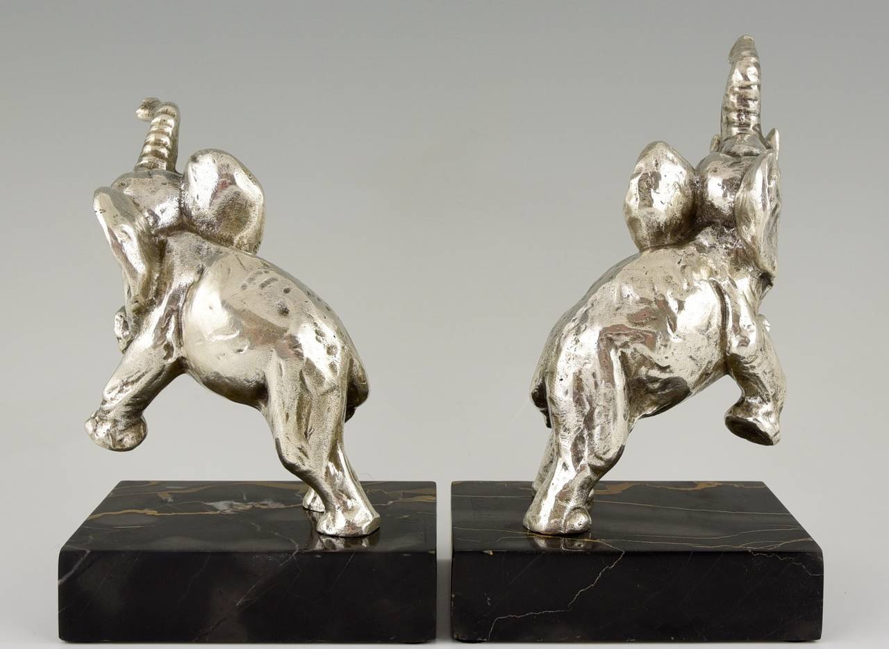 Versilberte Elefanten-Buchstützen aus Bronze im Art déco-Stil von Fontinelle, 1930, Frankreich (Französisch)