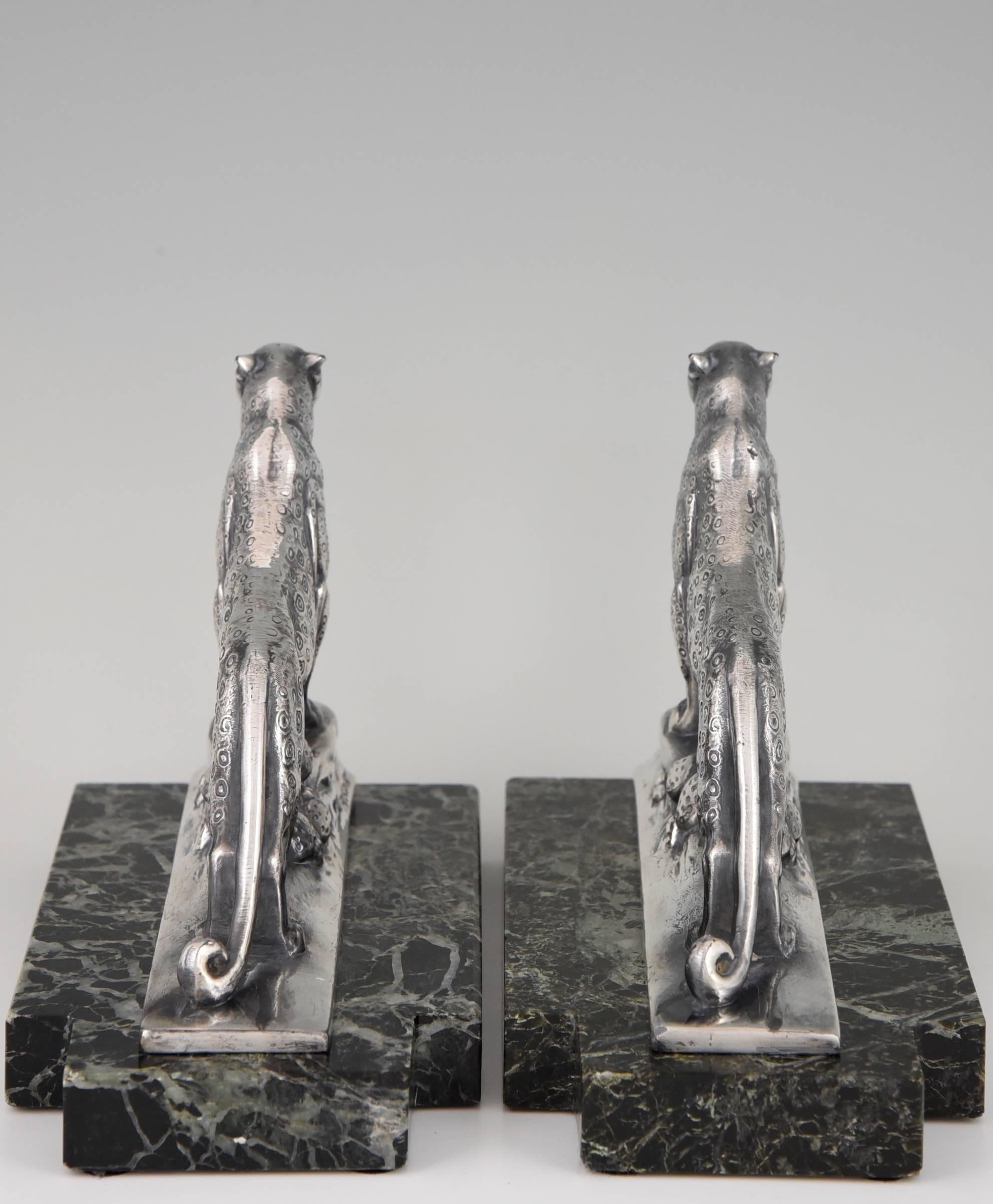 French Art Deco Panther Bookends by Frecourt, 1930 In Good Condition In Antwerp, BE