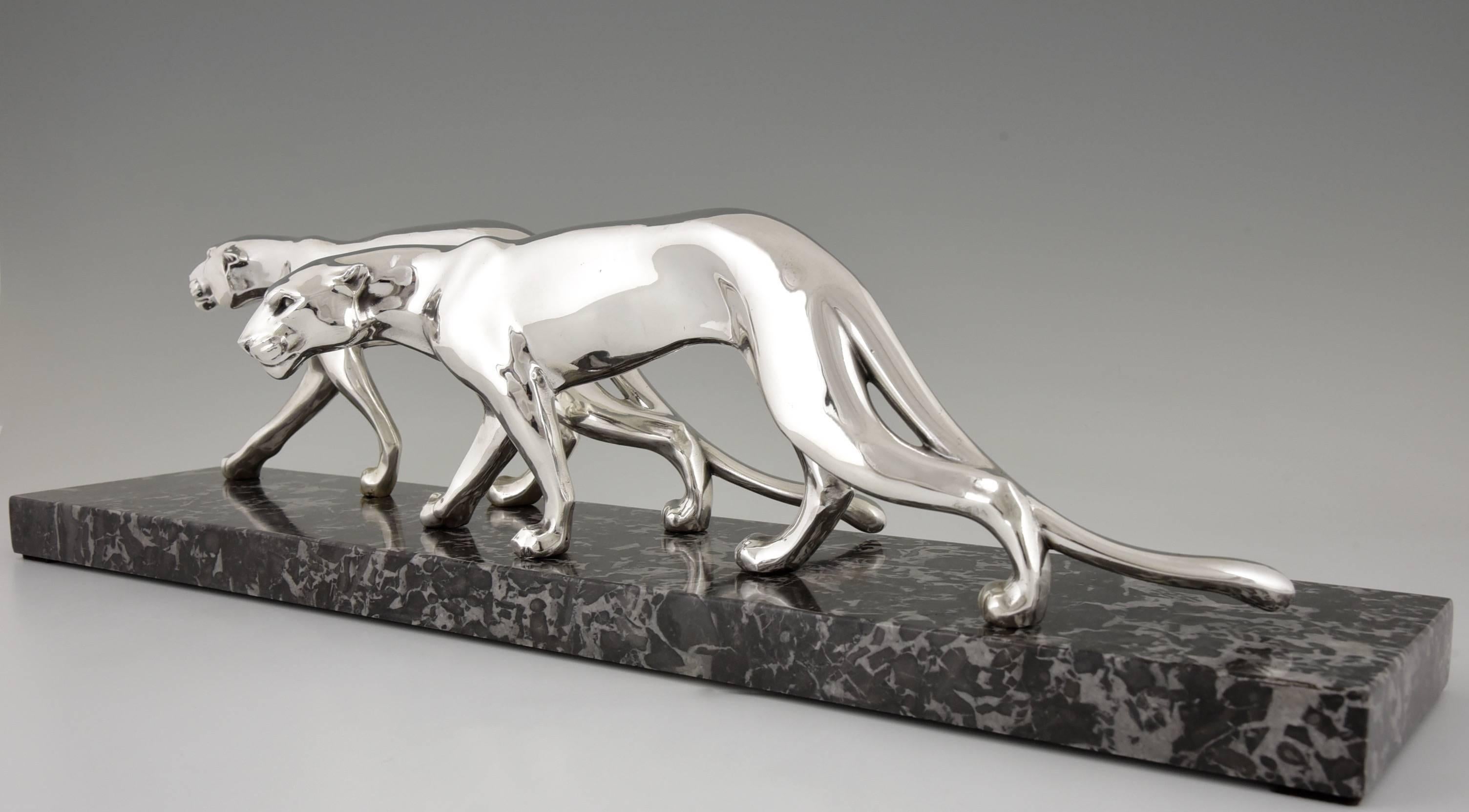 French Art Deco panther sculpture by M. Font, 1930 In Good Condition In Antwerp, BE