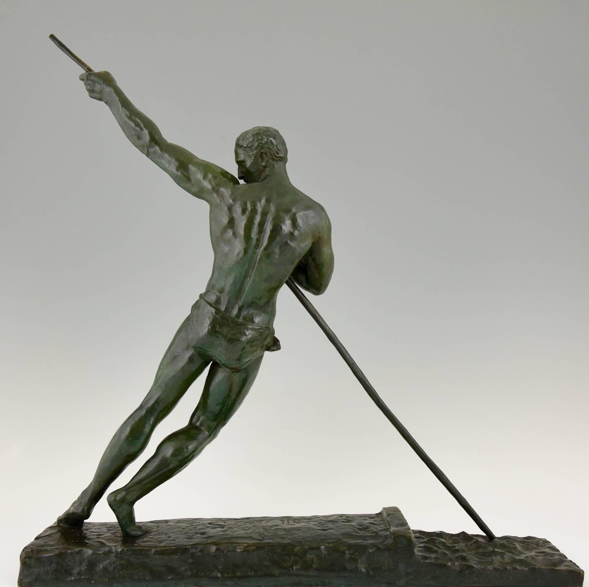 Pierre Le Faguays Art Deco bronze sculpture of an athlete with pole, 1925 In Good Condition In Antwerp, BE