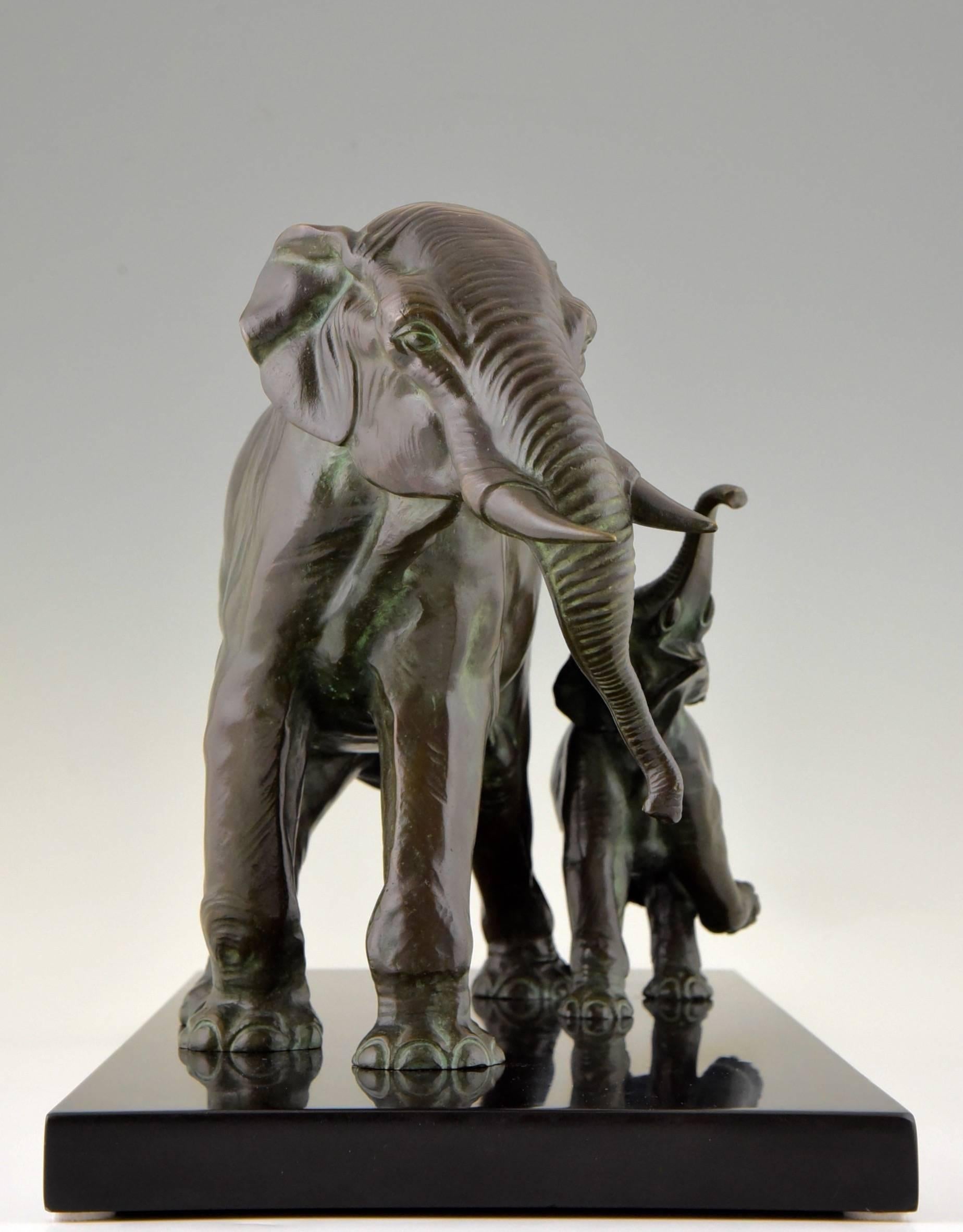 Patinated Irénée Rochard Art Deco Bronze Elephant Sculpture, France, 1930