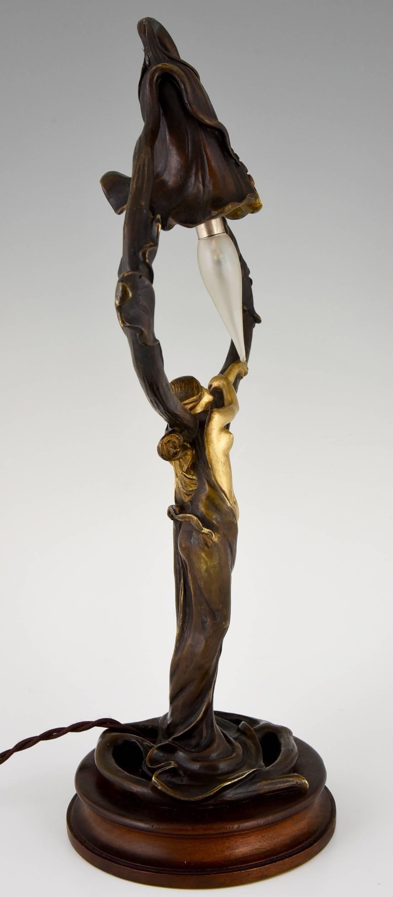Patinated French Art Nouveau Bronze Table Lamp by Jonchery with Nude, 1900