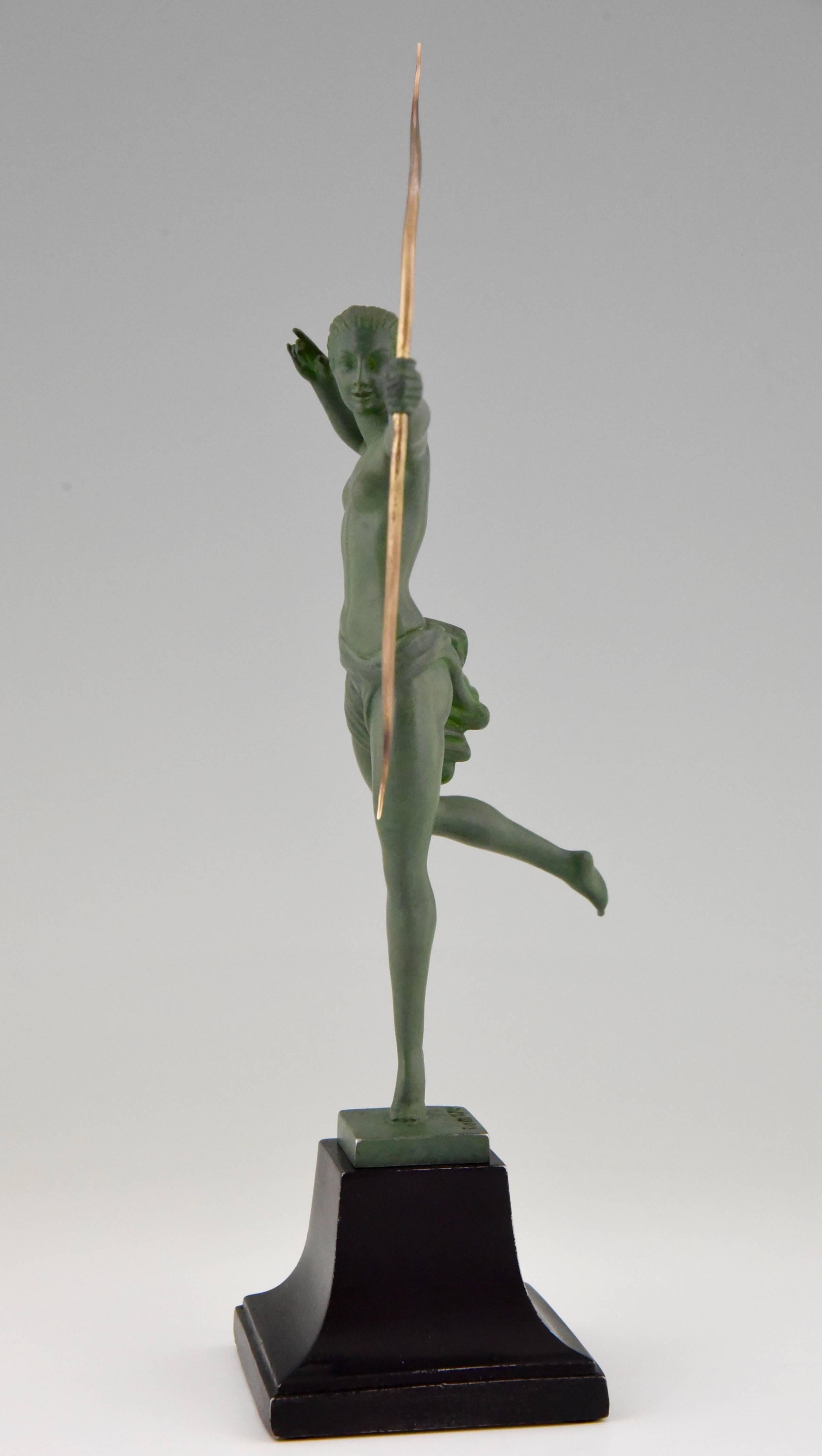 French Art Deco Sculpture of Diana Nude with Bow by De Marco, 1930 In Good Condition In Antwerp, BE