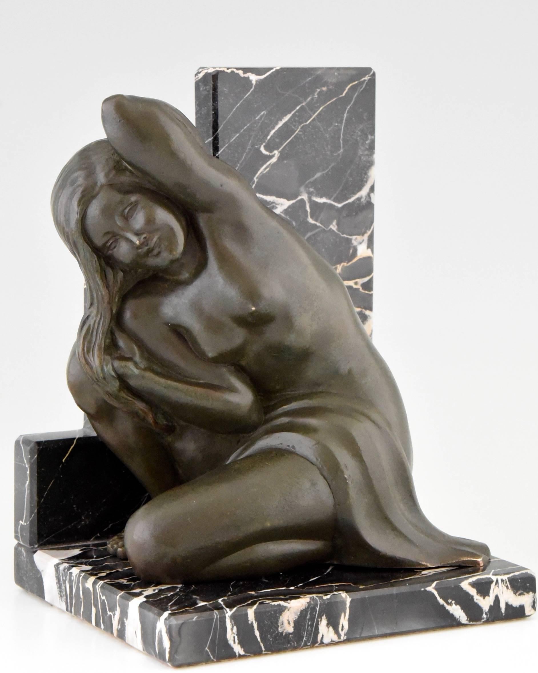 French Art Deco Bronze Bookends with Nudes by C. Levy Kinsbourg, 1930 4