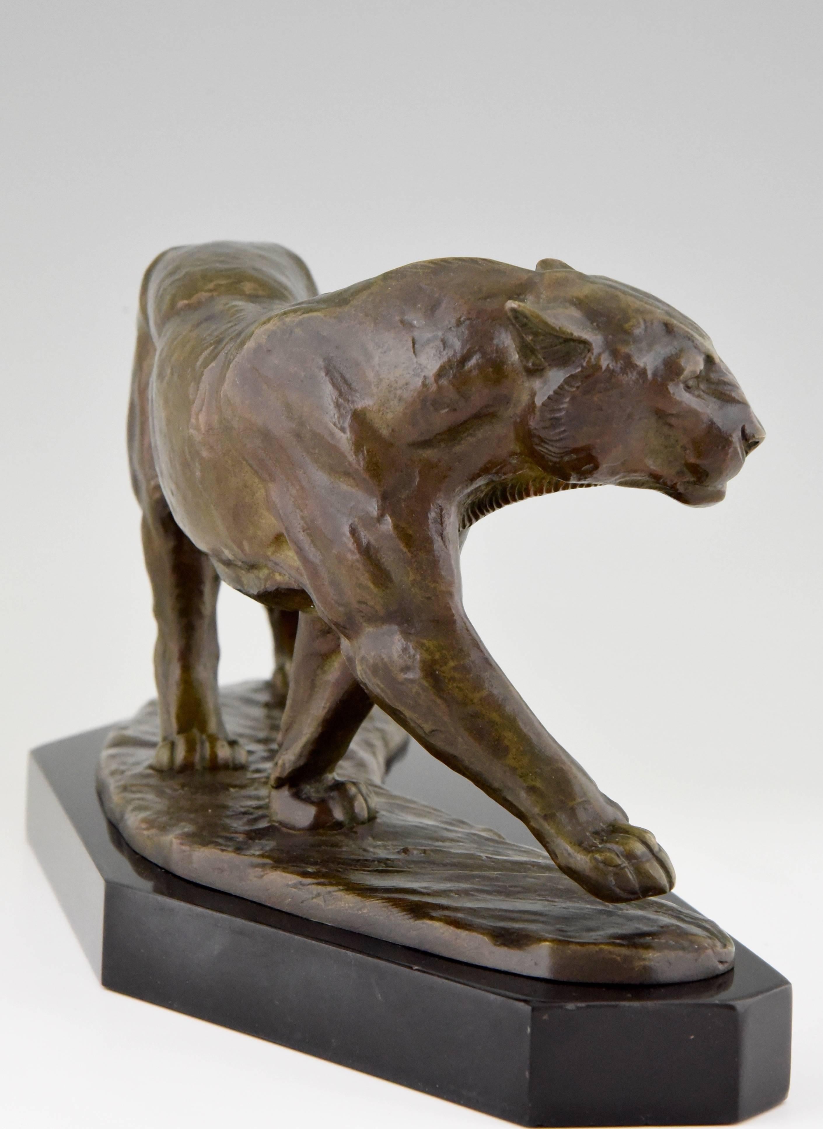 French Art Deco Bronze Panther Sculpture by R. Sarat, 1930 France