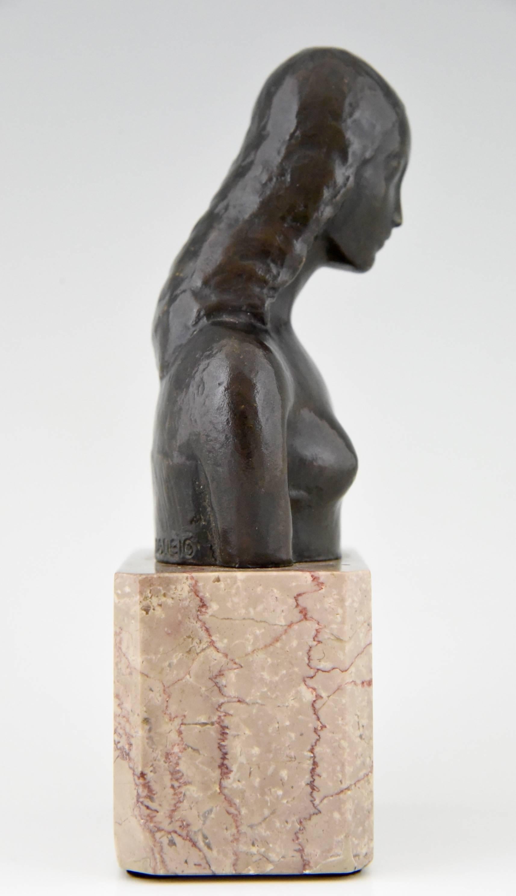 American Art Deco Bronze Bust of a Female Nude by Simon Moselsio 1930 In Good Condition In Antwerp, BE