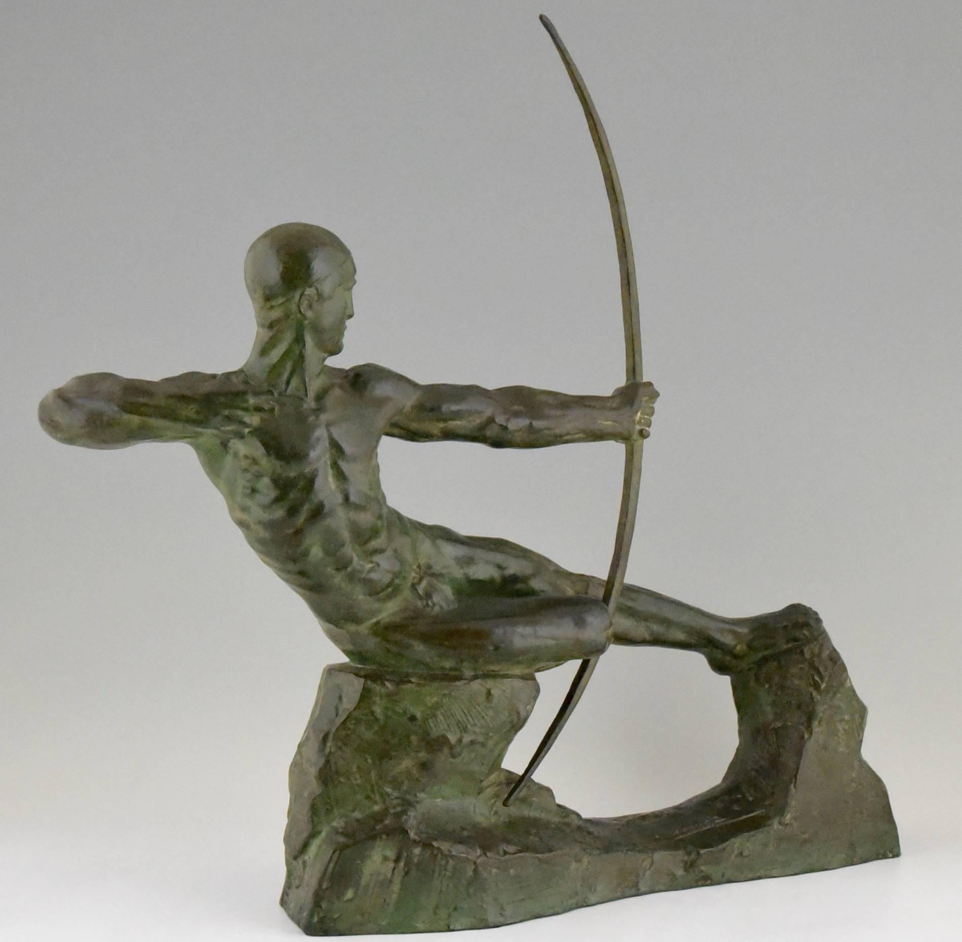 French Art Deco Bronze Sculpture of Male Nude Archer by Victor Demanet, 1930 In Excellent Condition In Antwerp, BE