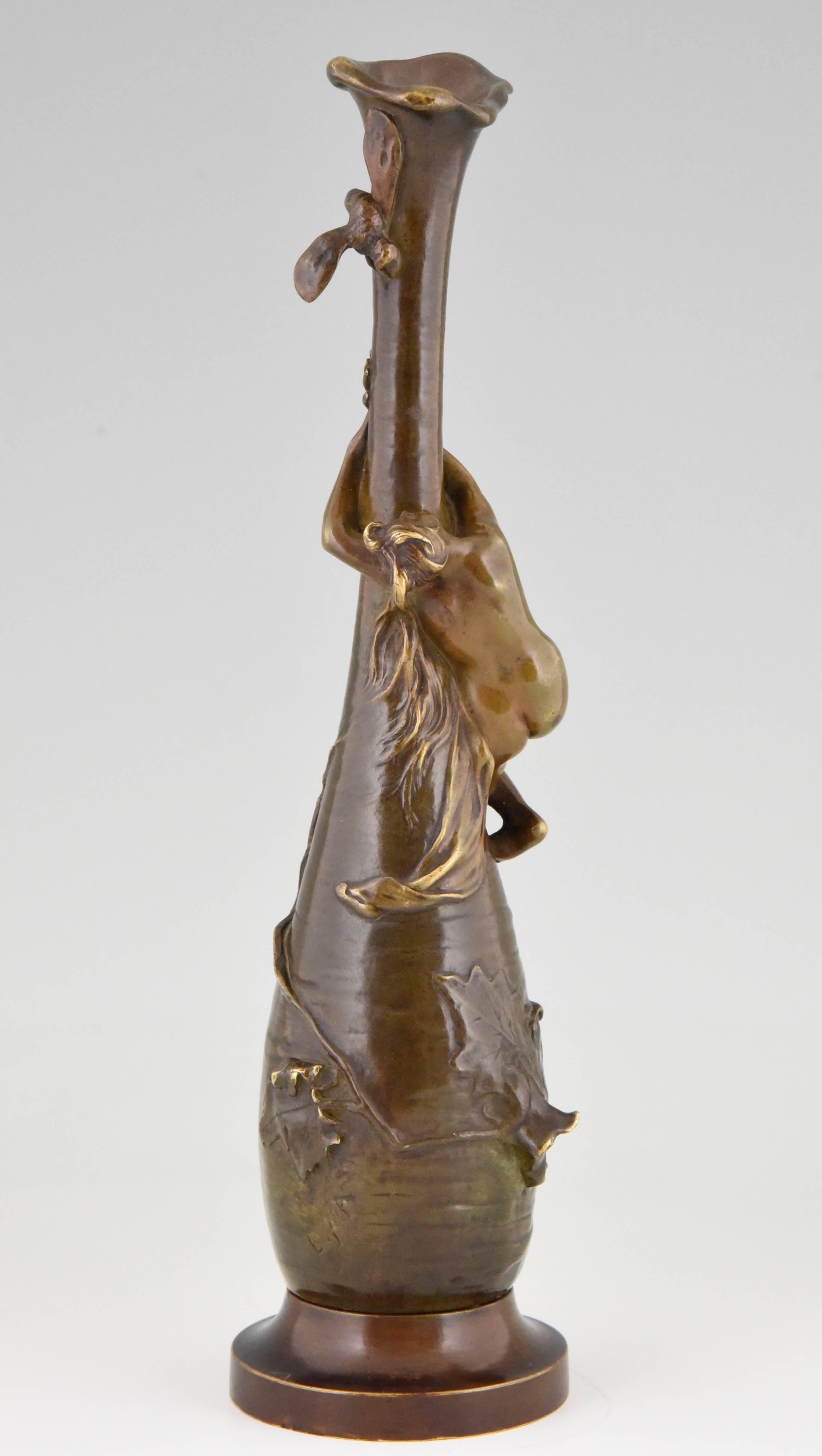 French bronze sculptural Art Nouveau vase with nude by Antoine Bofill 1900 In Good Condition In Antwerp, BE
