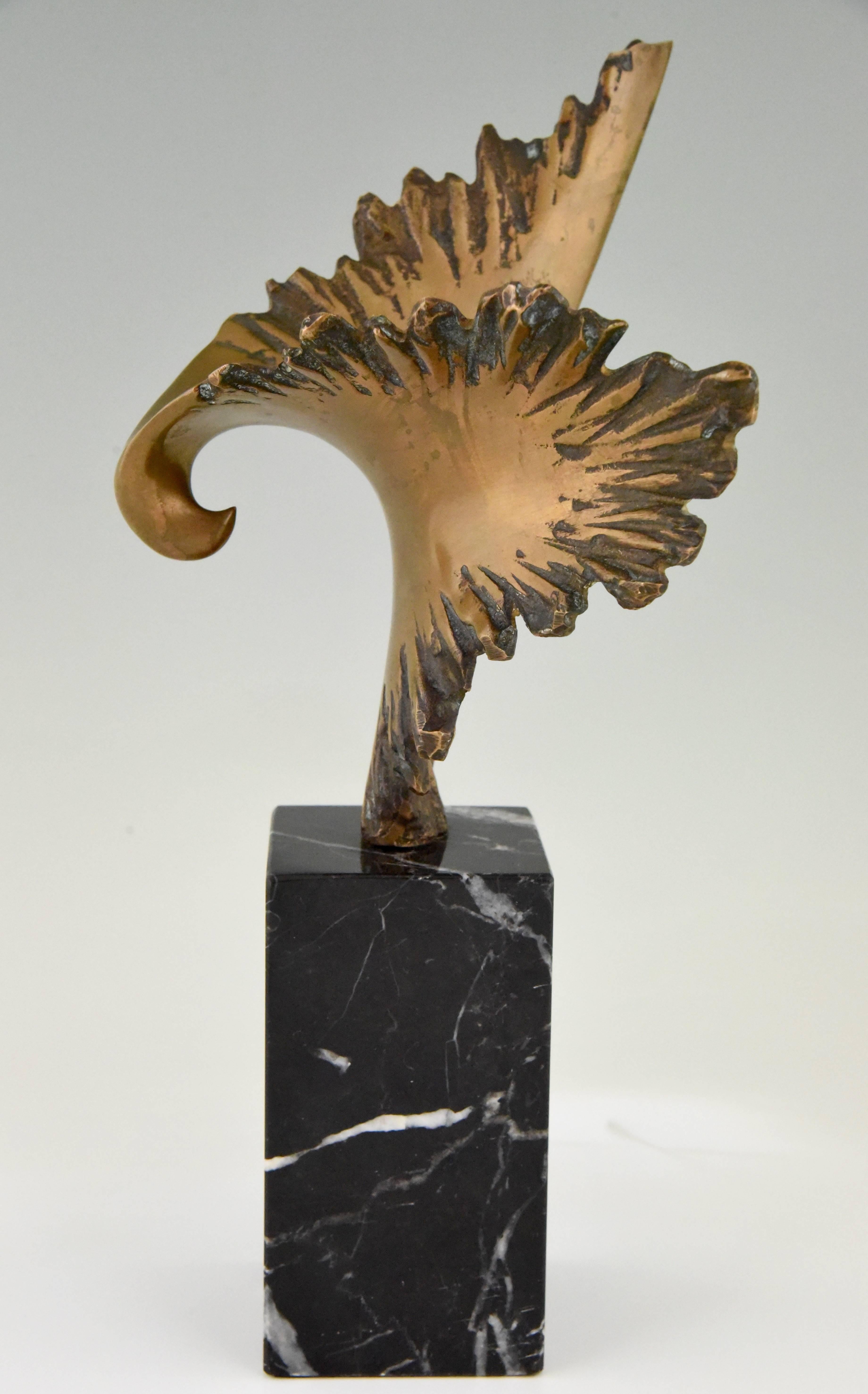 Bronze Sculpture of a Stylized Eagle José Luis Pequeno, 1970s In Good Condition In Antwerp, BE