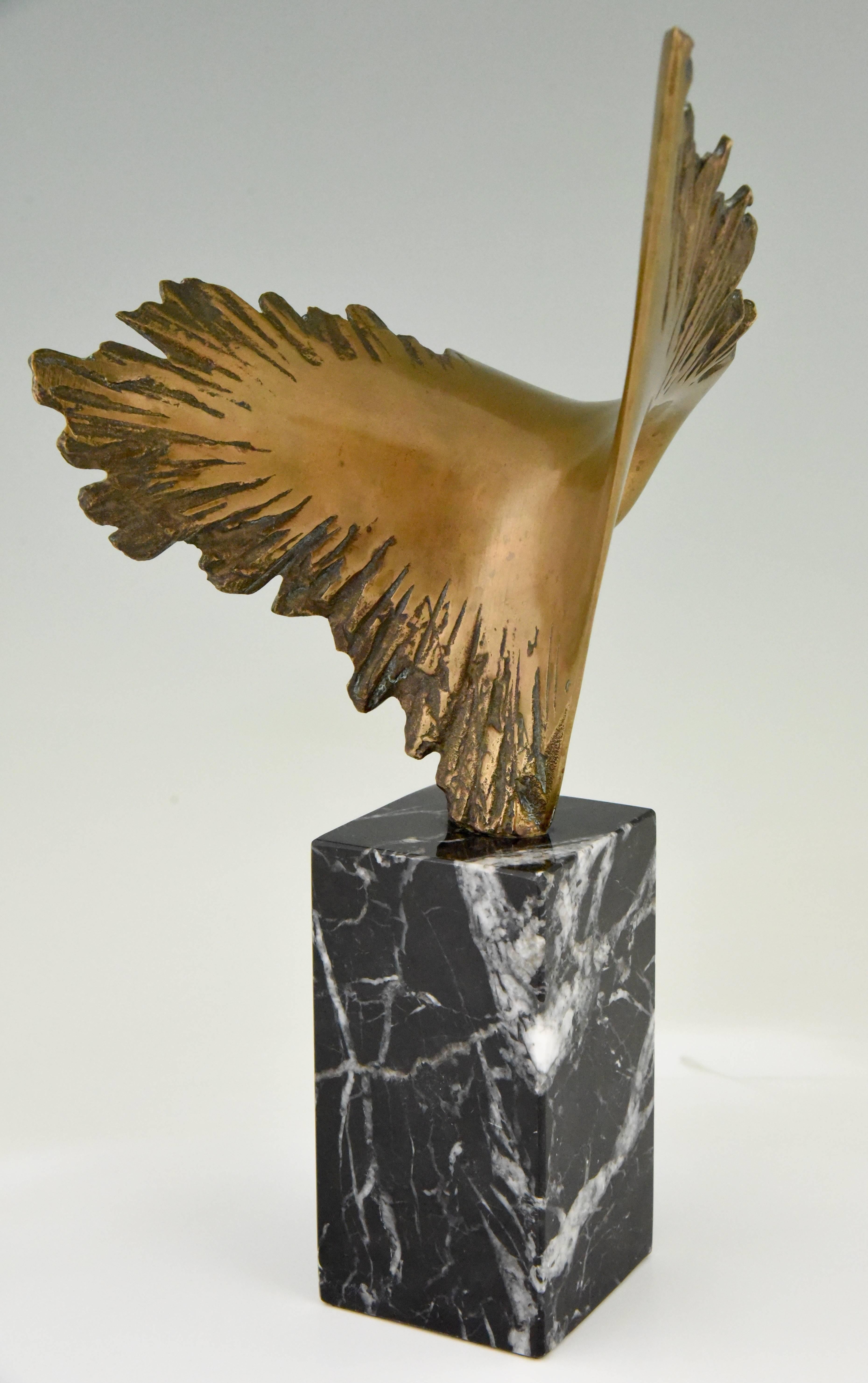 Bronze Sculpture of a Stylized Eagle José Luis Pequeno, 1970s 1