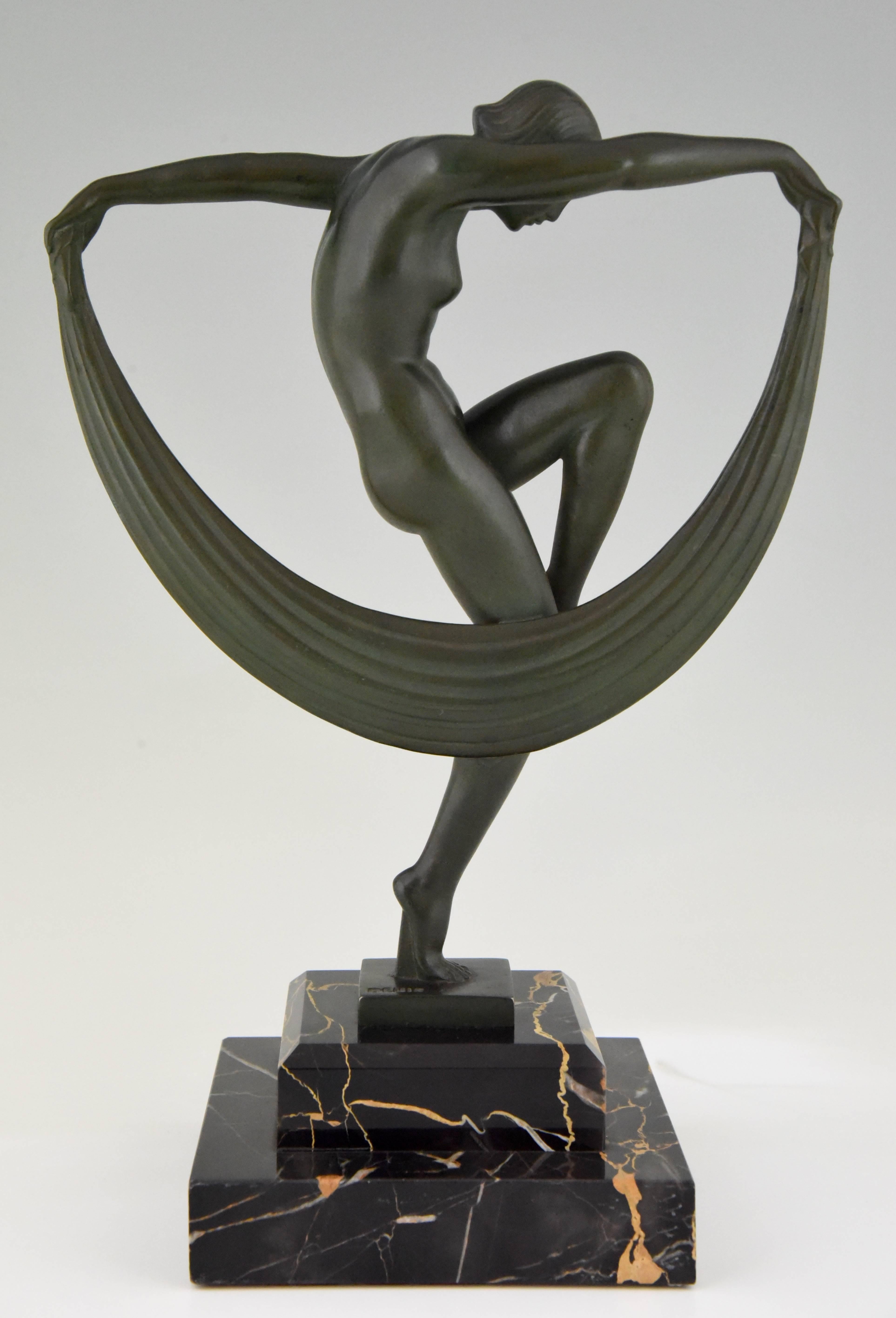 20th Century French Art Deco Sculpture of a Nude Scarf Dancer Denis, 1930