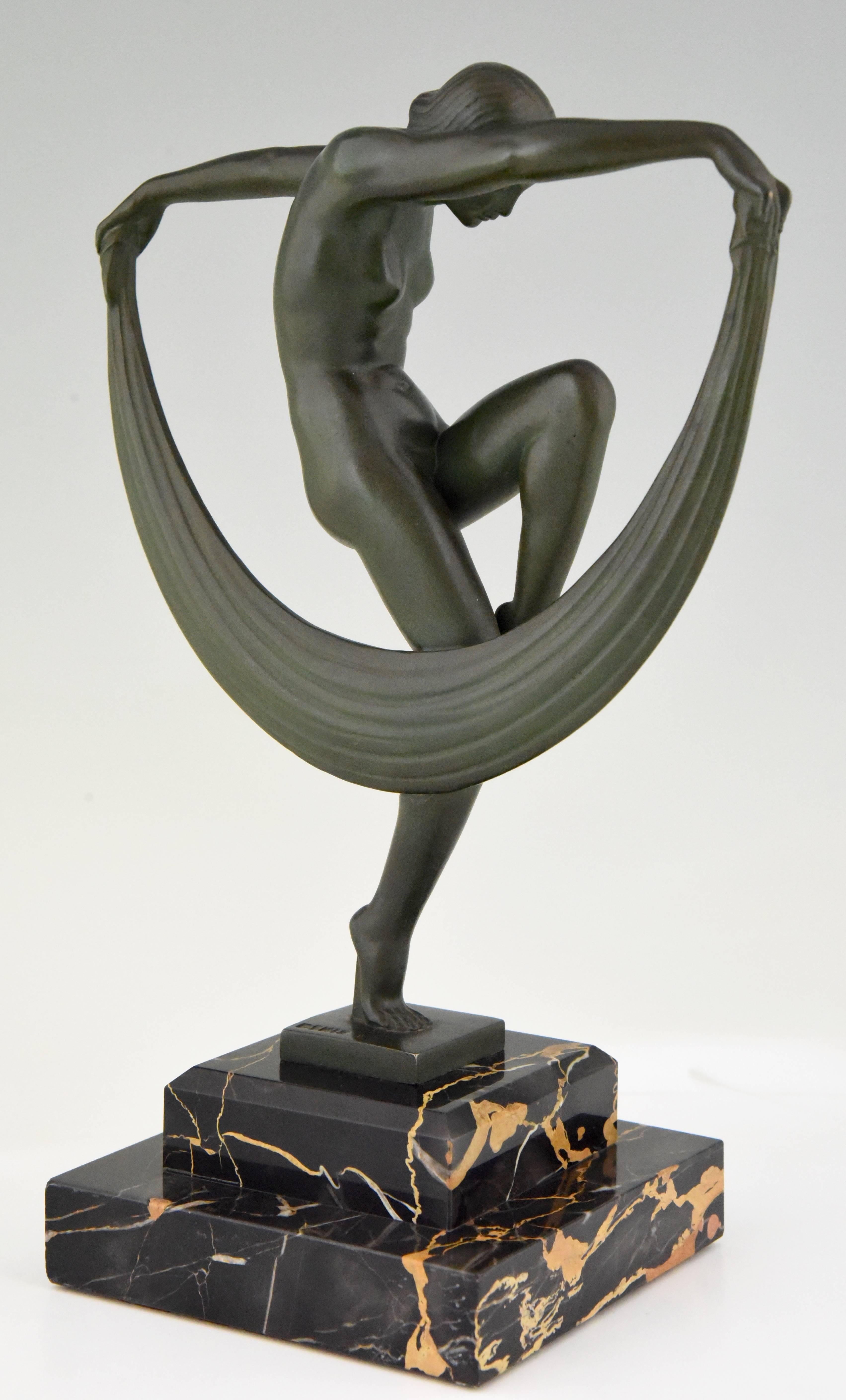 French Art Deco Sculpture of a Nude Scarf Dancer Denis, 1930 In Good Condition In Antwerp, BE