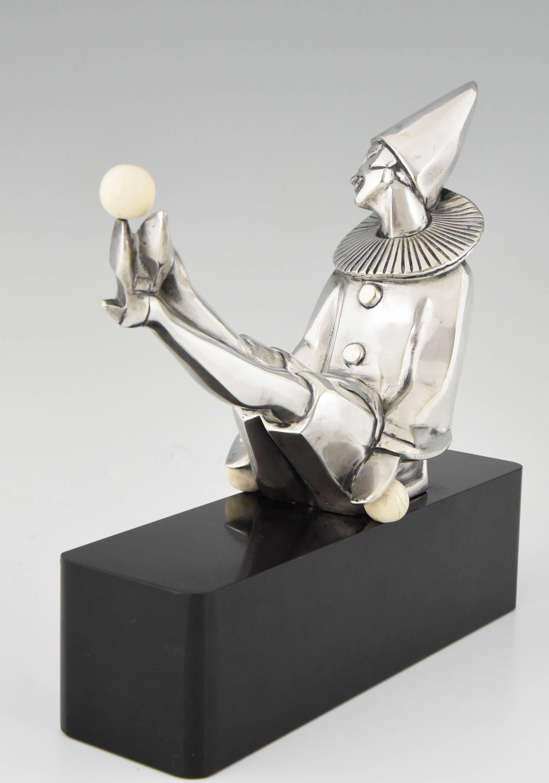 Art Deco Silvered Bronze Sculpture of a Clown by Marcel Bouraine, 1930, France 1