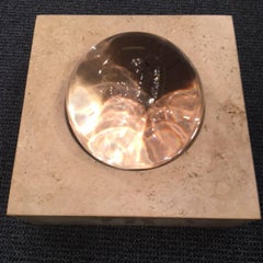 Scultura in travertino e cristallo di Paolo Tommasi per Armon