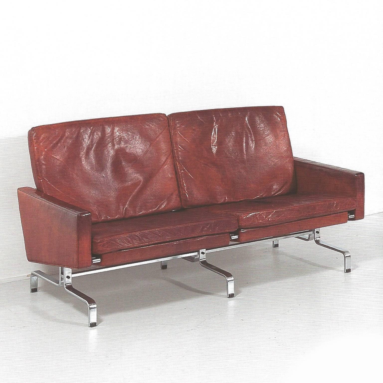 Pair of two-seat leather sofas, model PK31/2.
Nickel-plated steel structure, original vegetal leather seats.
Edition Kold Christensen.