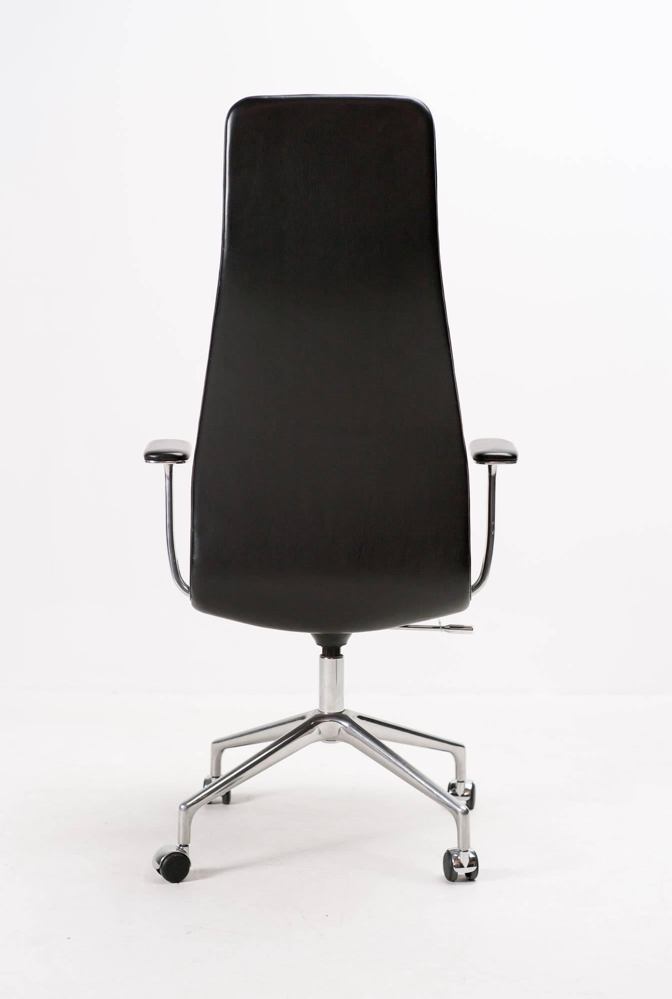 High Lotus Office Chair Designed by Jasper Morrison In Excellent Condition In Dronten, NL