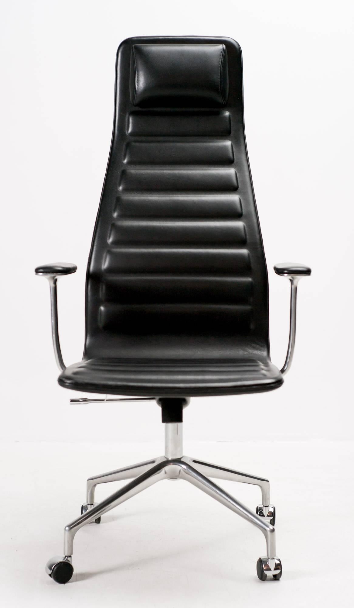 Italian High Lotus Office Chair Designed by Jasper Morrison
