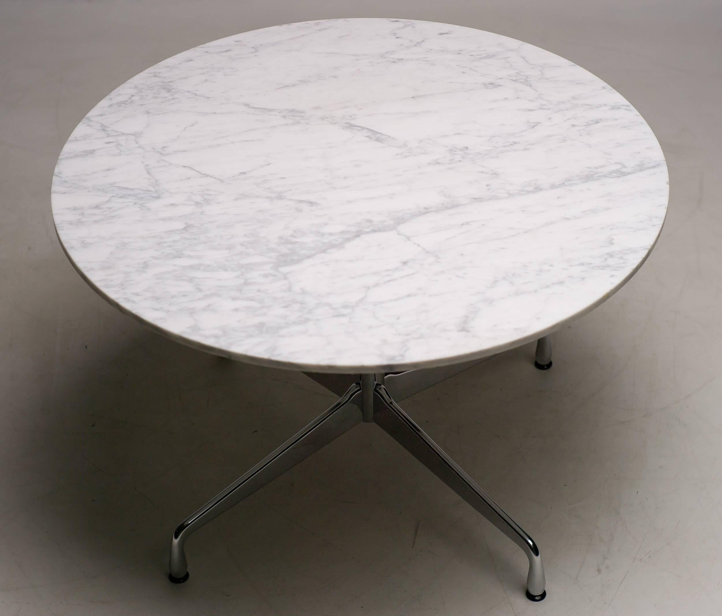 eames segmented base