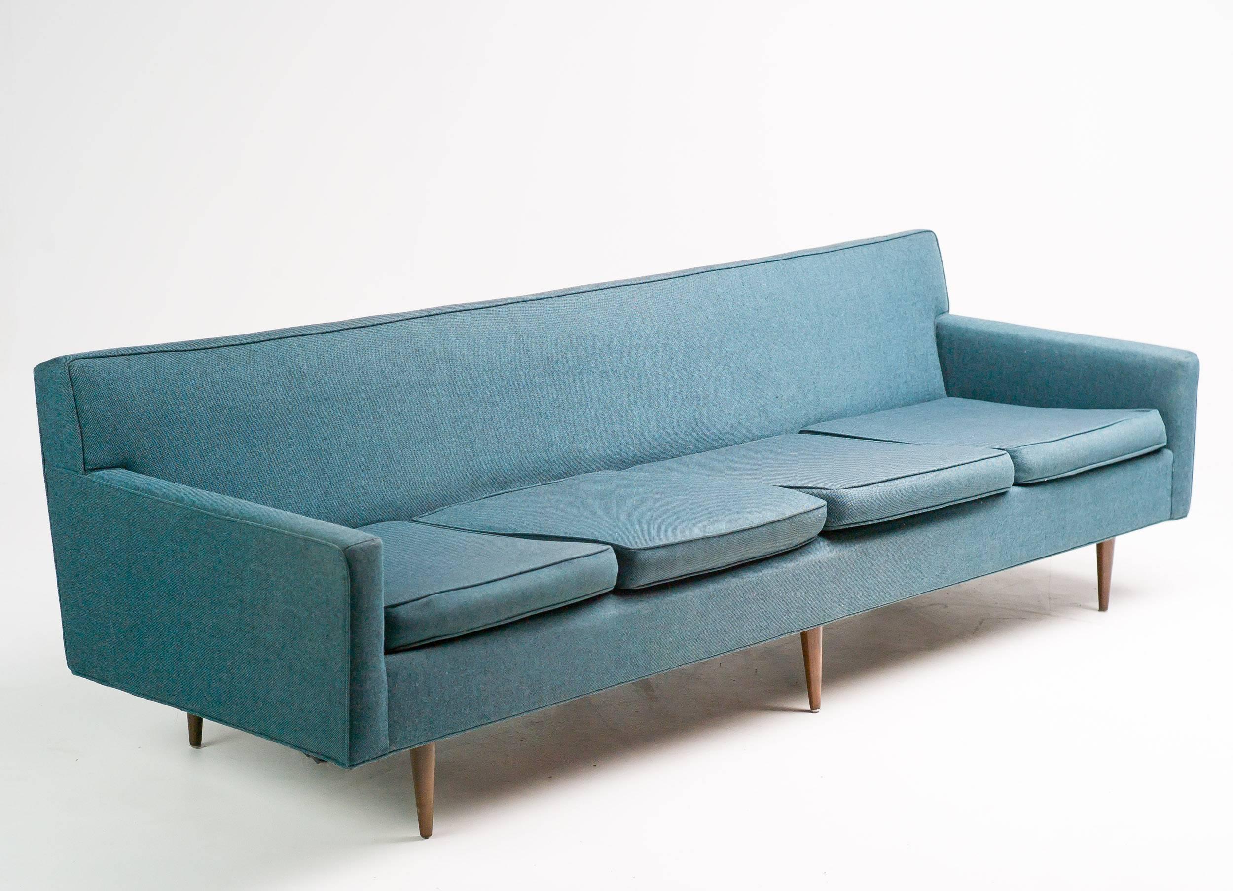 Mid-Century Modern Elegant Early Four-Seat Sofa by Milo Baughman for Thayer Coggin