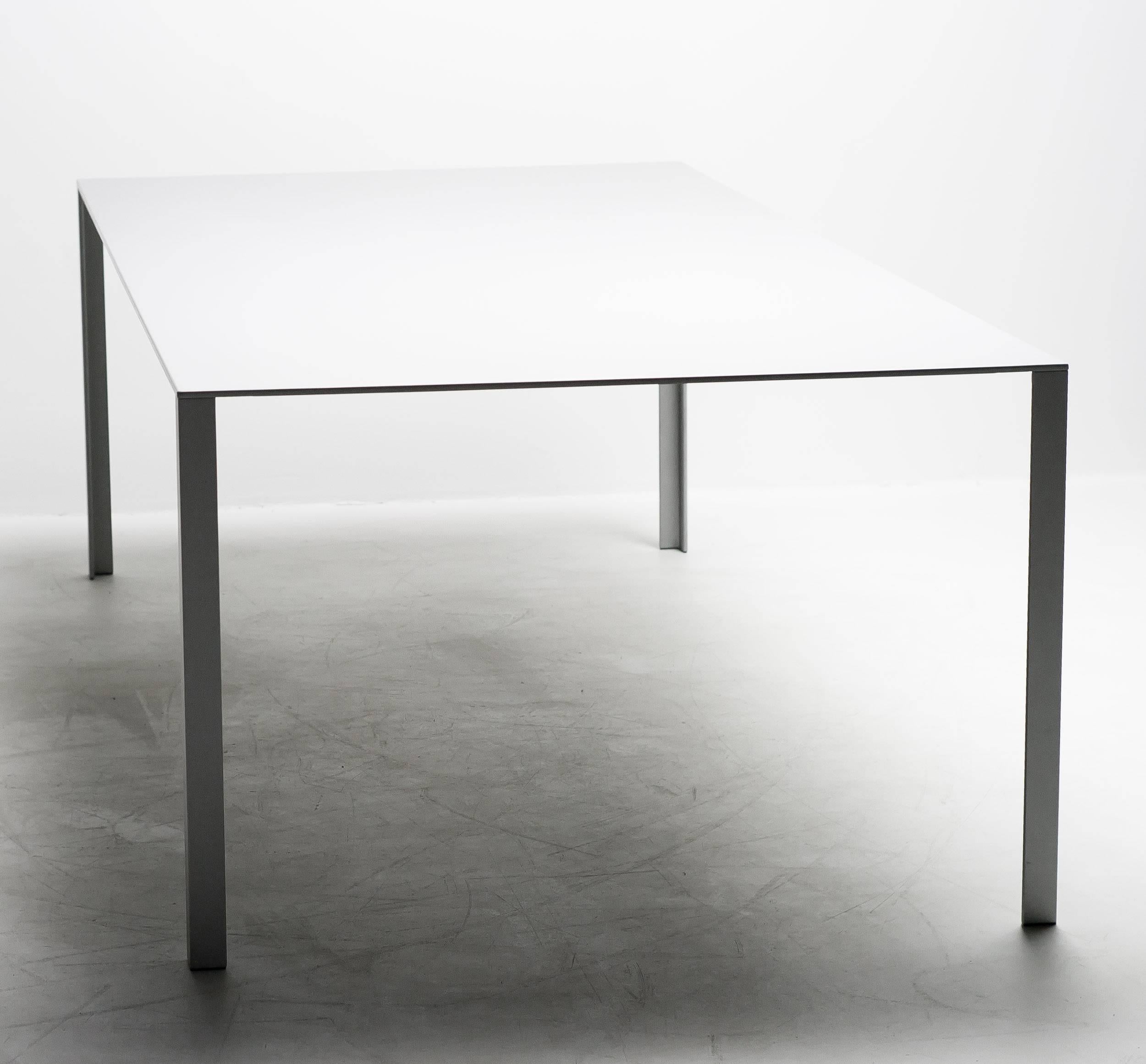 jean nouvel less table