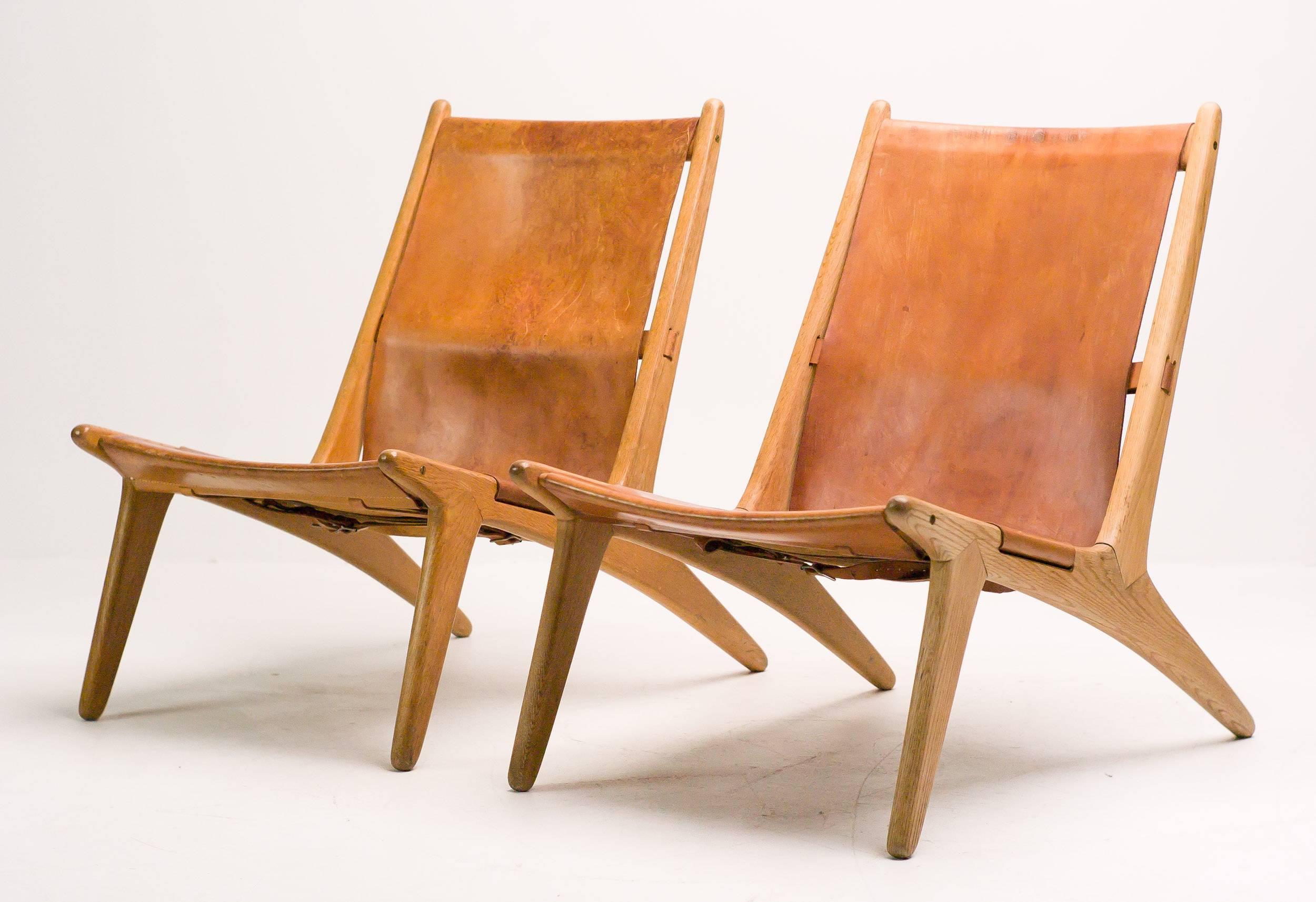 Scandinavian Modern Pair of Hunting Chairs Model 204 by Uno and Osten Kristiansson
