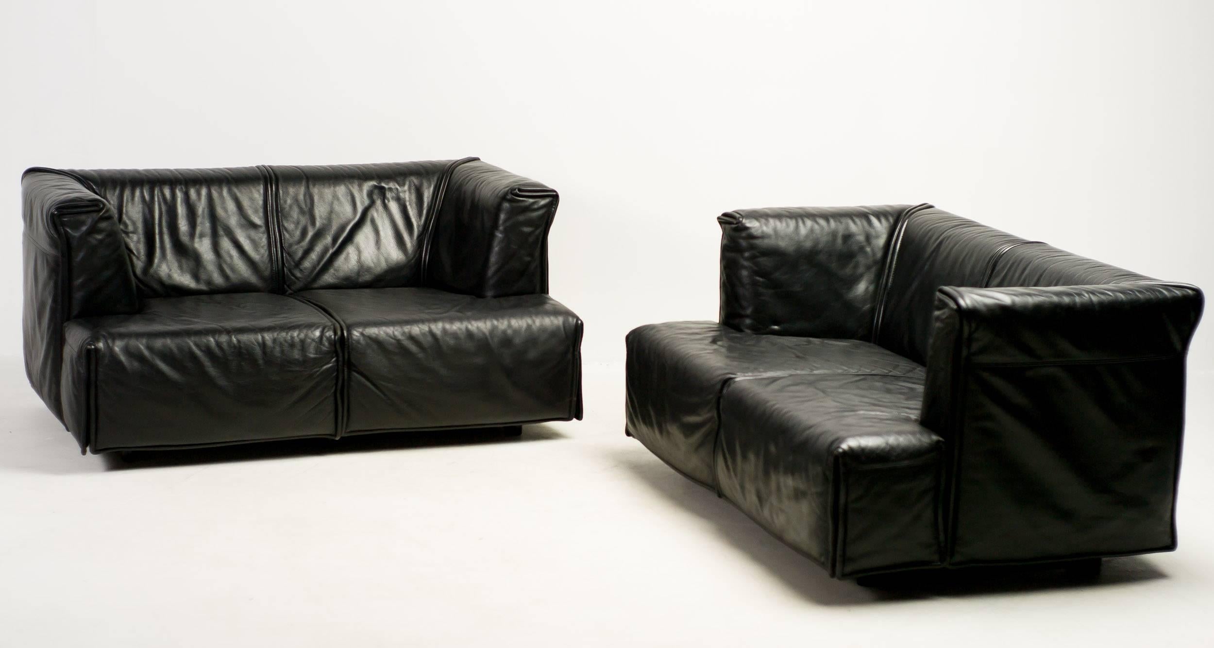 Mid-20th Century Set of Two Cardigan Sofas by Vico Magistretti for Cassina